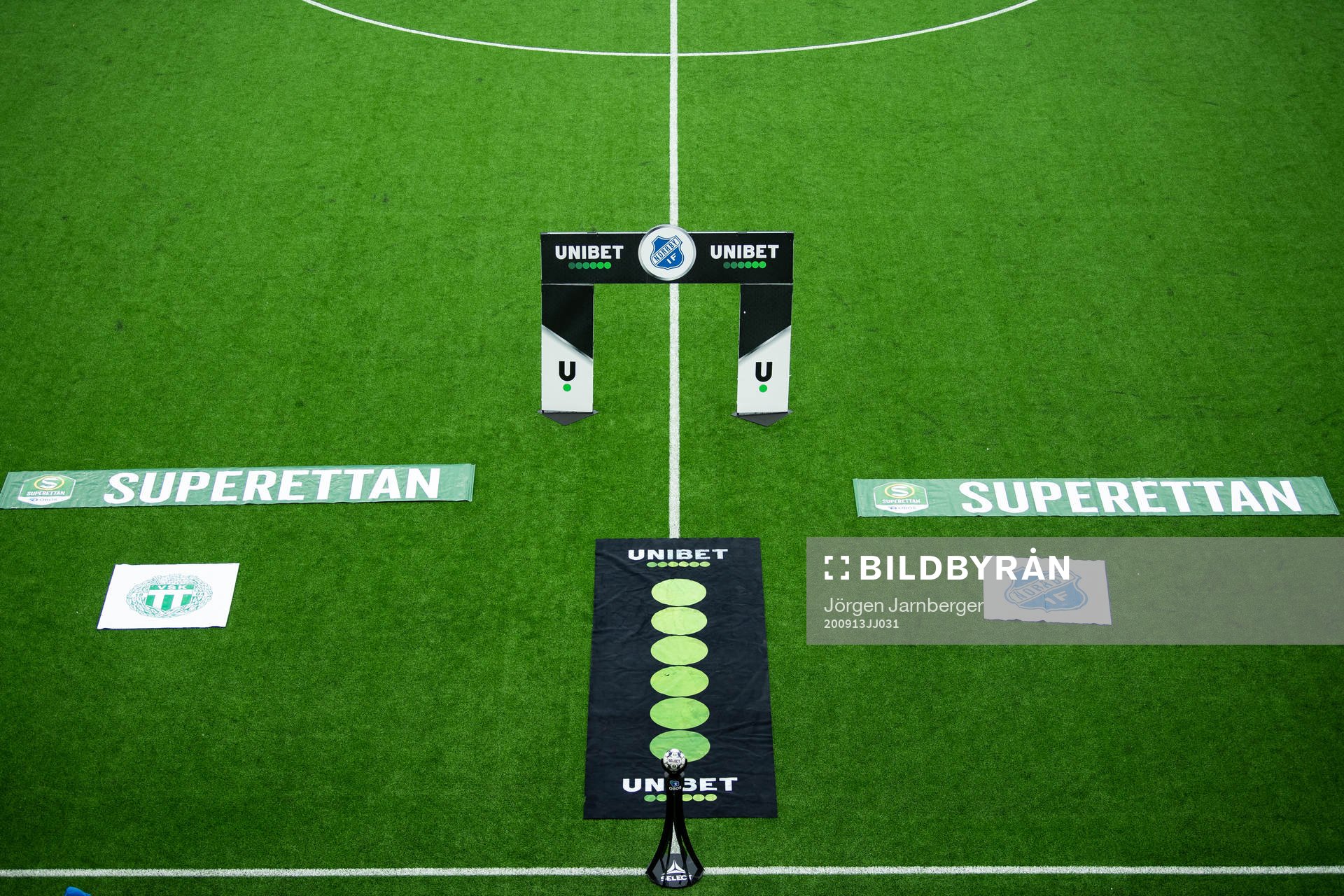 Matchboll och Unibet logga