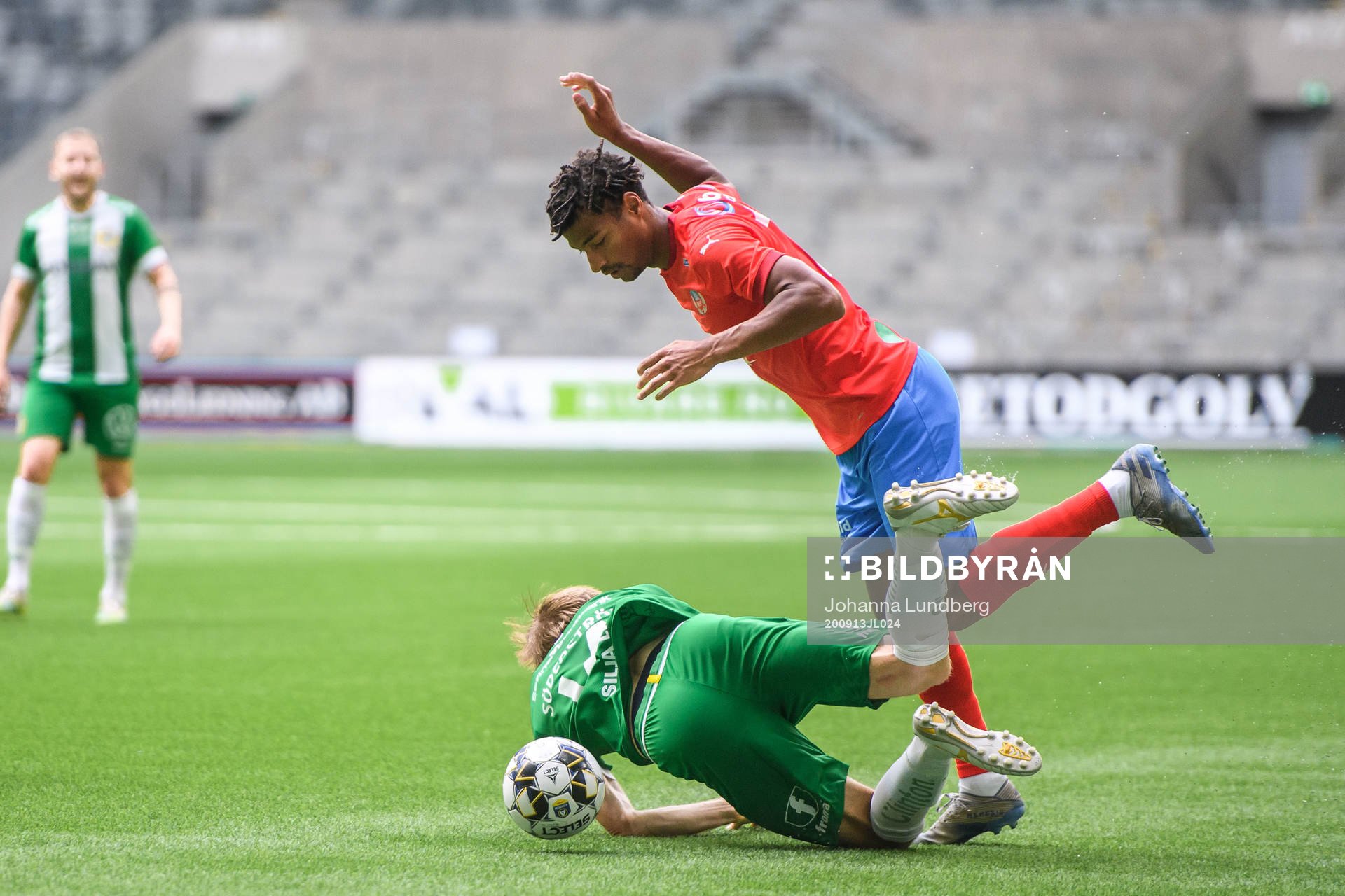 Helsingborgs Joseph Ceesay och Hammarbys Tim Söderström