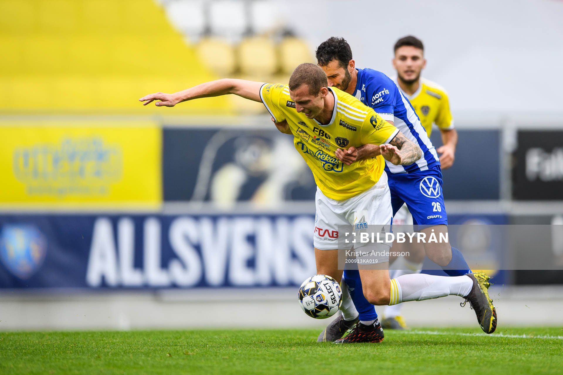 Falkenbergs Gustaf Nilsson och IFK Göteborgs André Calisir