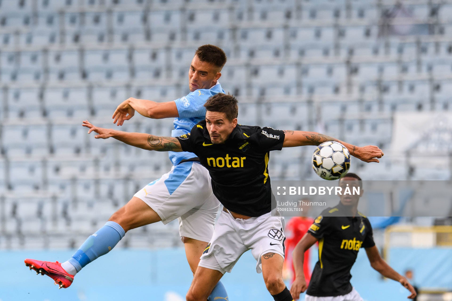 s  Mikael Lustig