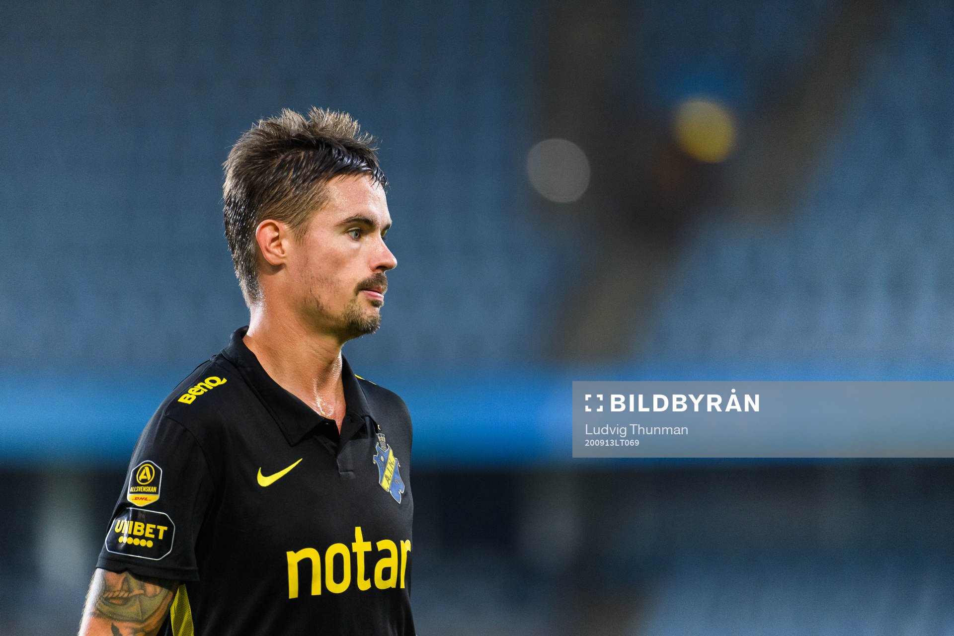 s Mikael Lustig
