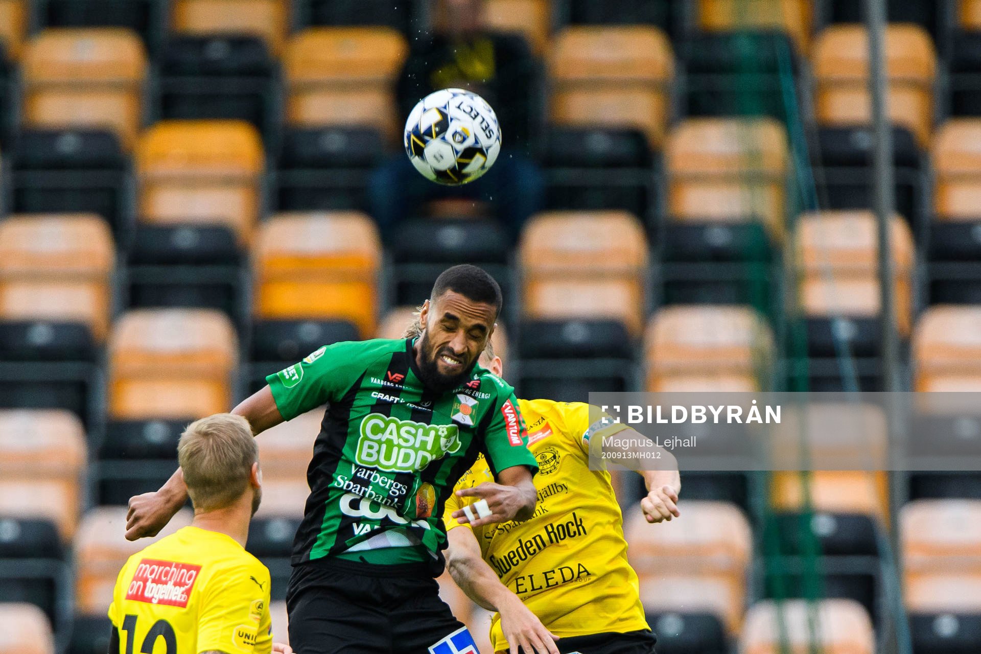 Varbergs Junes Barny och Mjällbys Eric Björkander