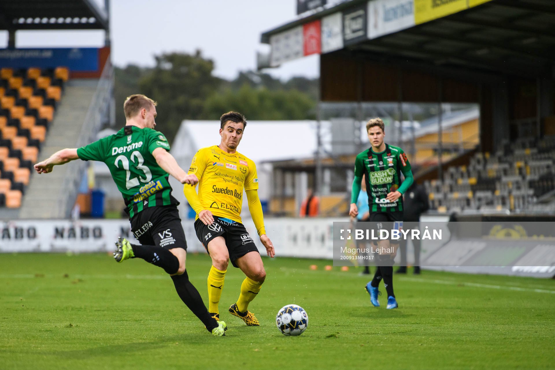 Mjällbys Jesper Gustavsson och Varbergs Anton Liljenbäck