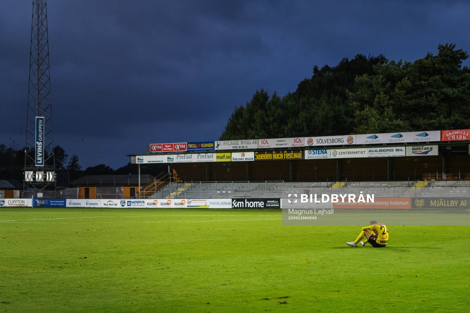 Mjällbys Taylor Silverholt deppar