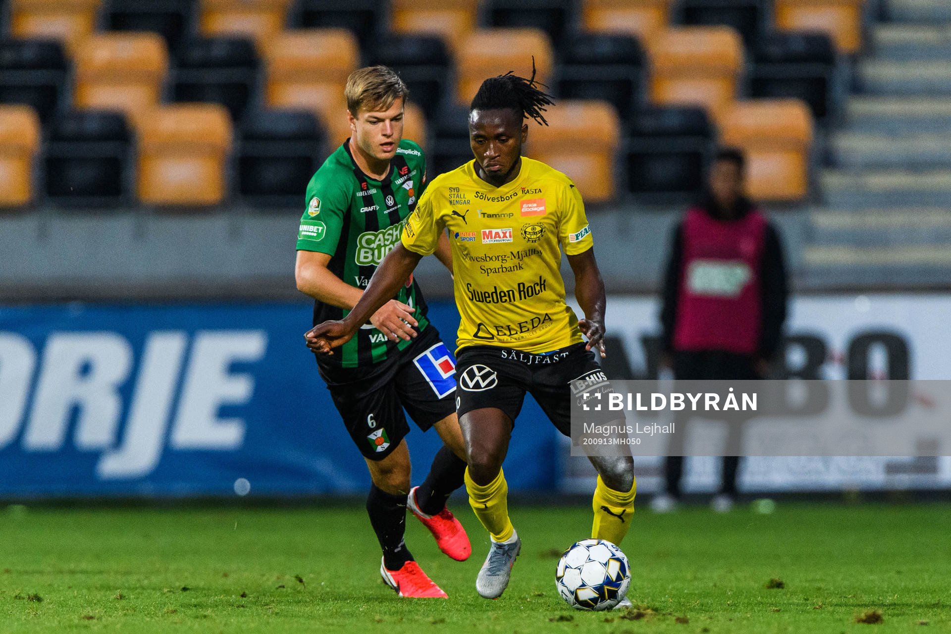 Mjällbys Mamudo Moro och Varbergs Albin Winbo