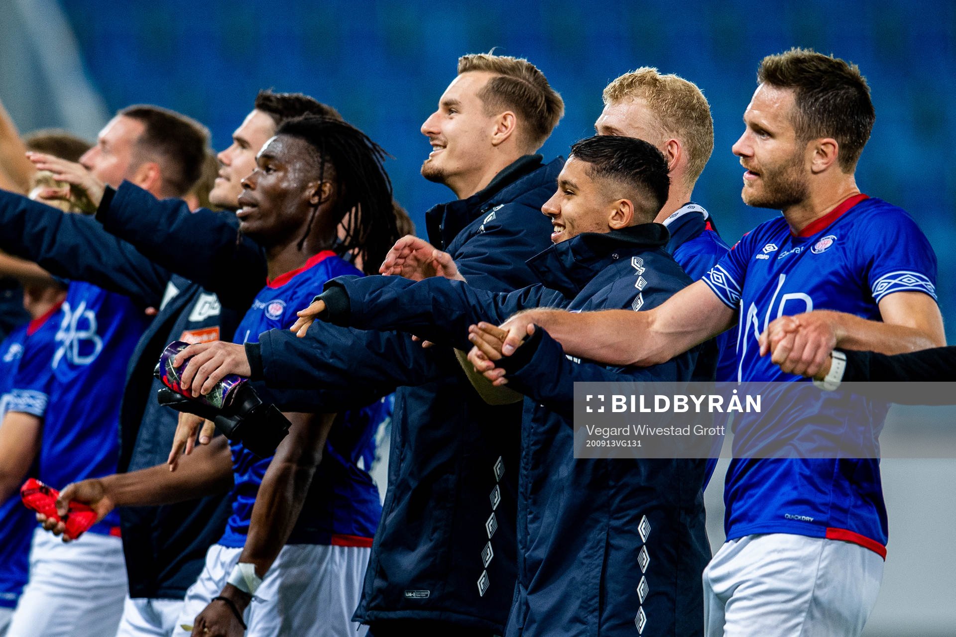 Osame Sahraoui, Matthías Vilhjálmsson and the players of