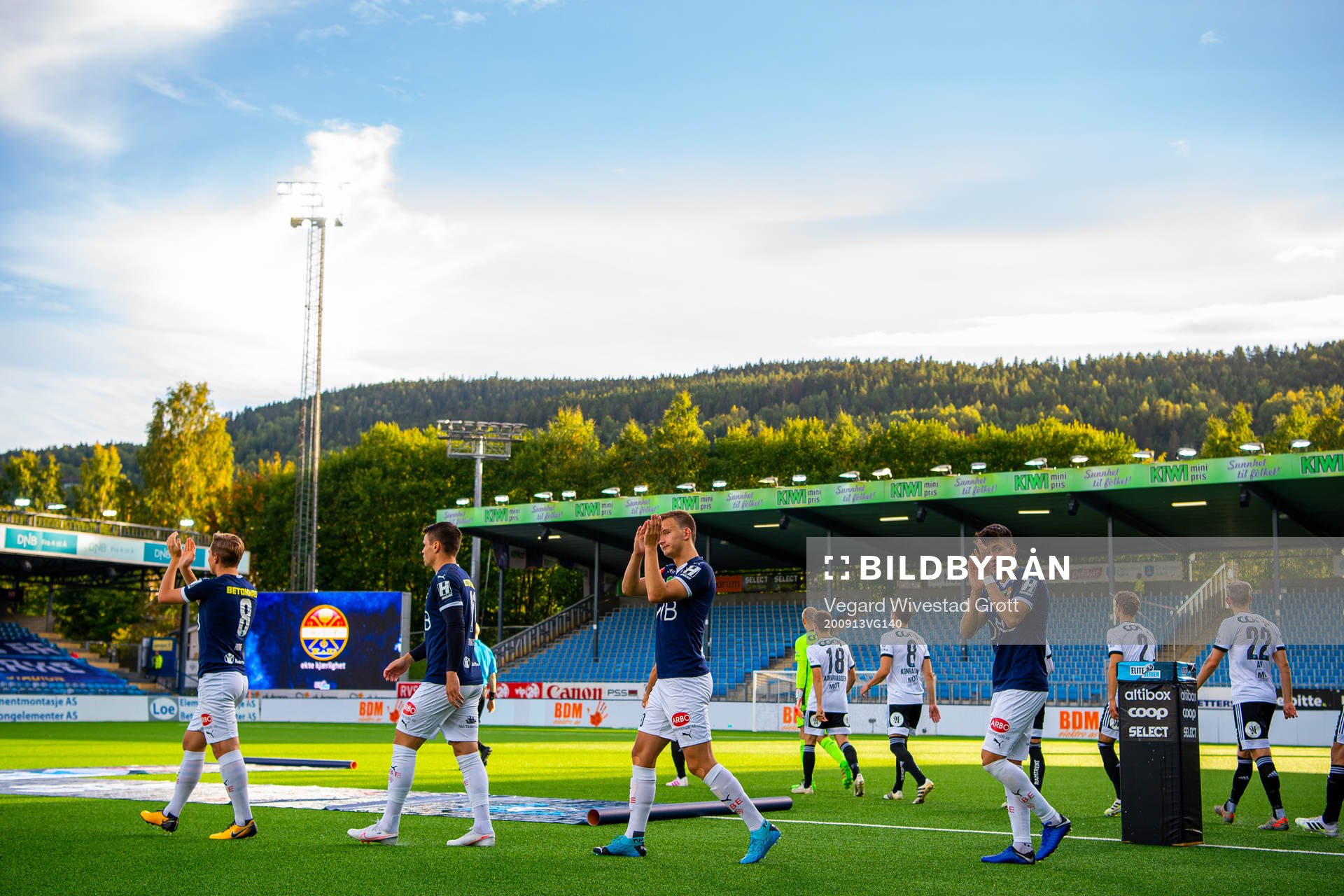 Sondre Fosnæss Hanssen, Nicholas Mickelson and the players
