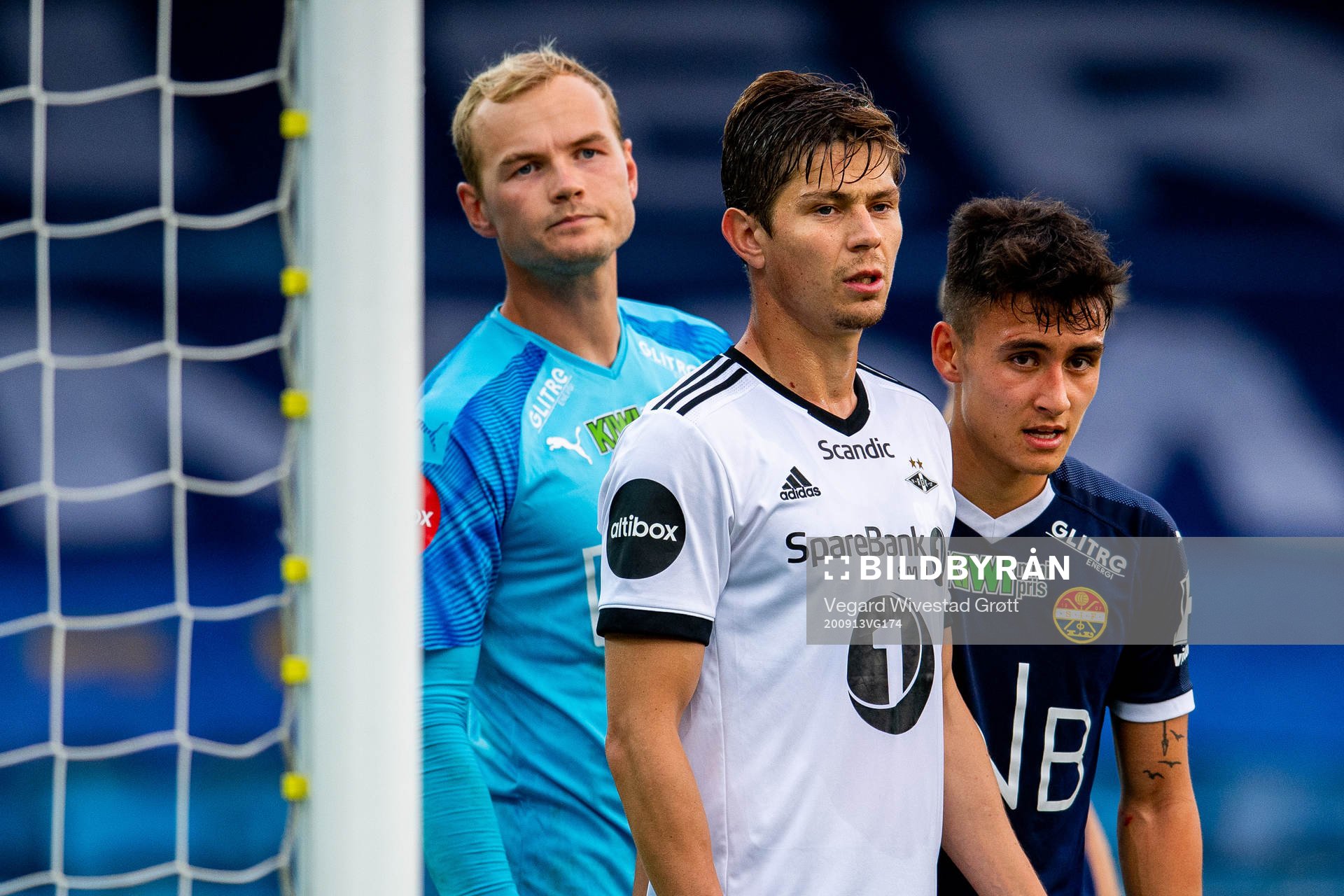 Torgeir Børven of Rosenborg and Nicholas Mickelson of