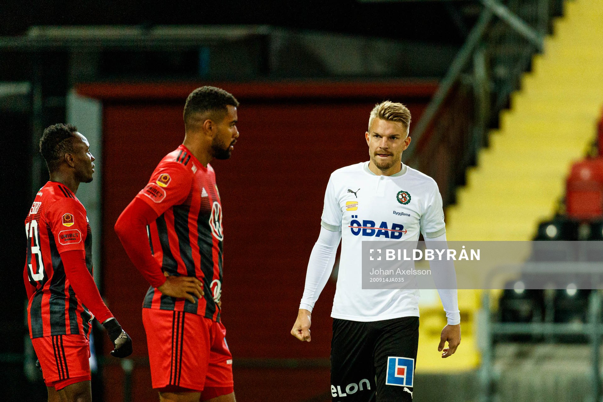 Örebros Erik Björndahl deppar