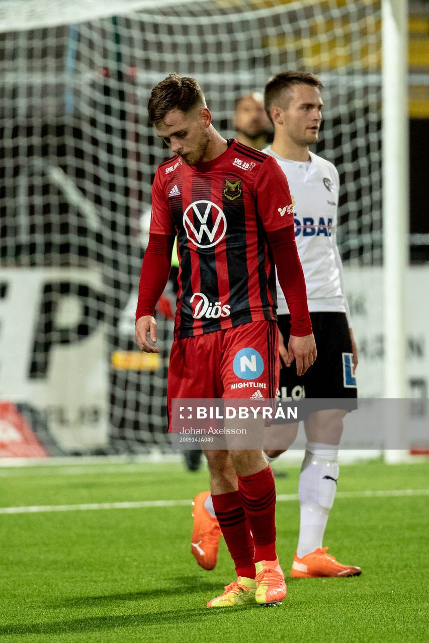 Östersunds Charlie Colkett deppar