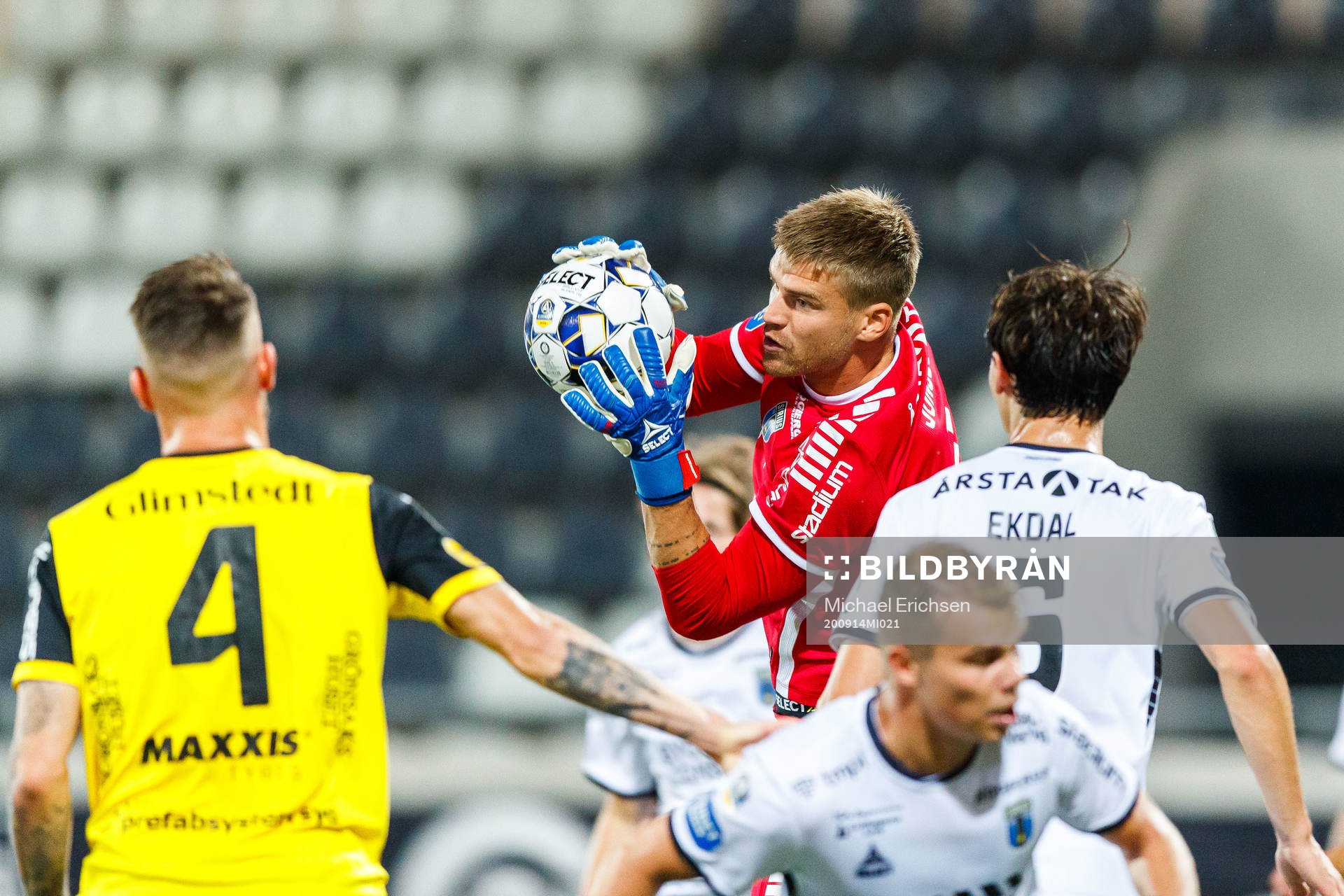Sirius målvakt Lukas Jonsson
