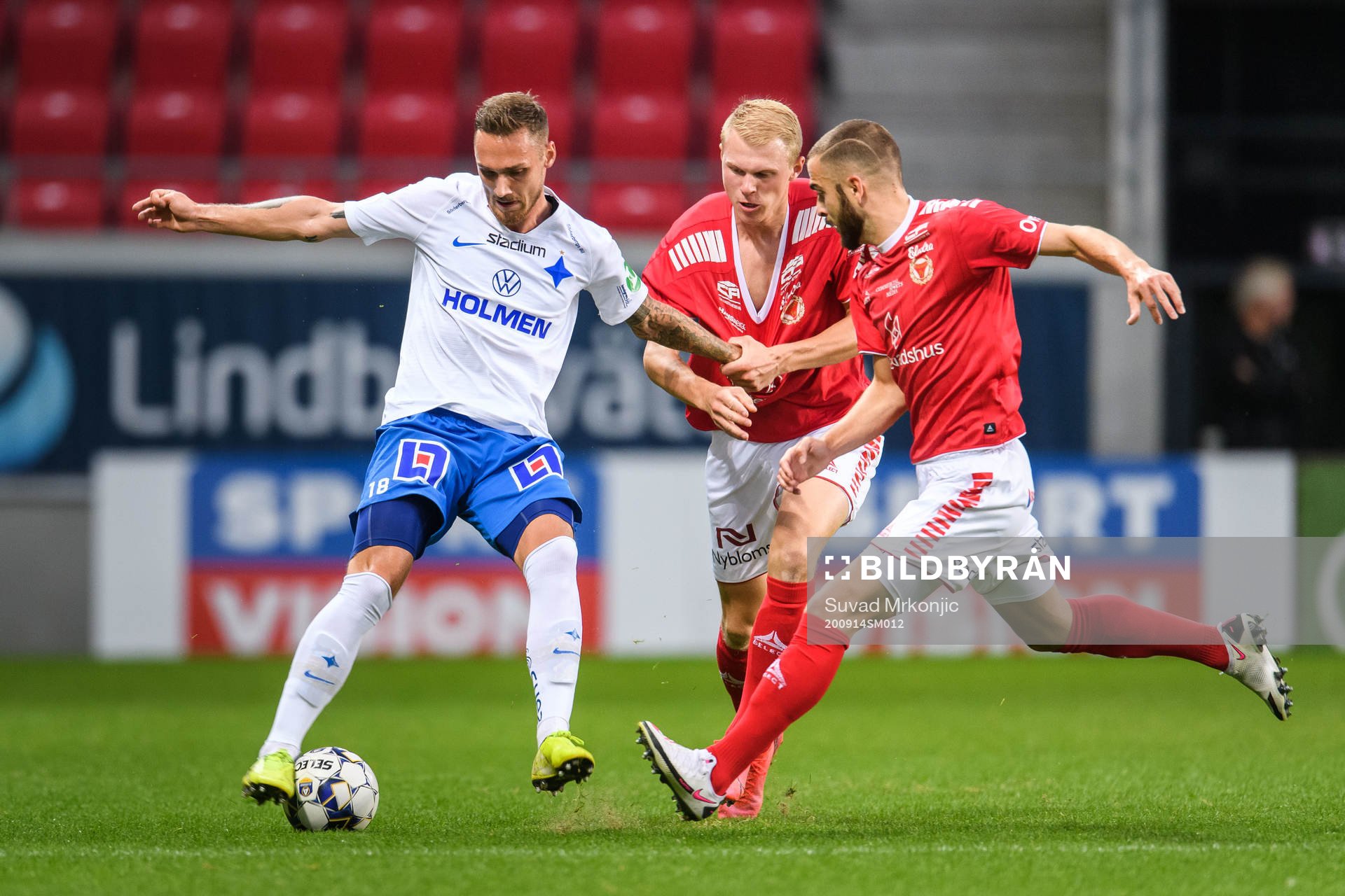 IFK Norrköpings Linus Wahlqvist mot Kalmars Edvin Crona