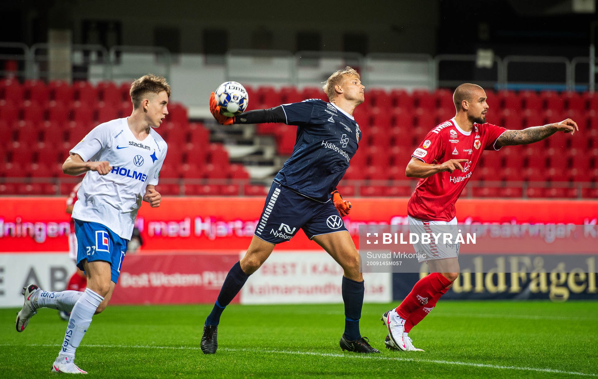 Kalmars målvakt Ole Söderberg och Douglas Bergqvist samt