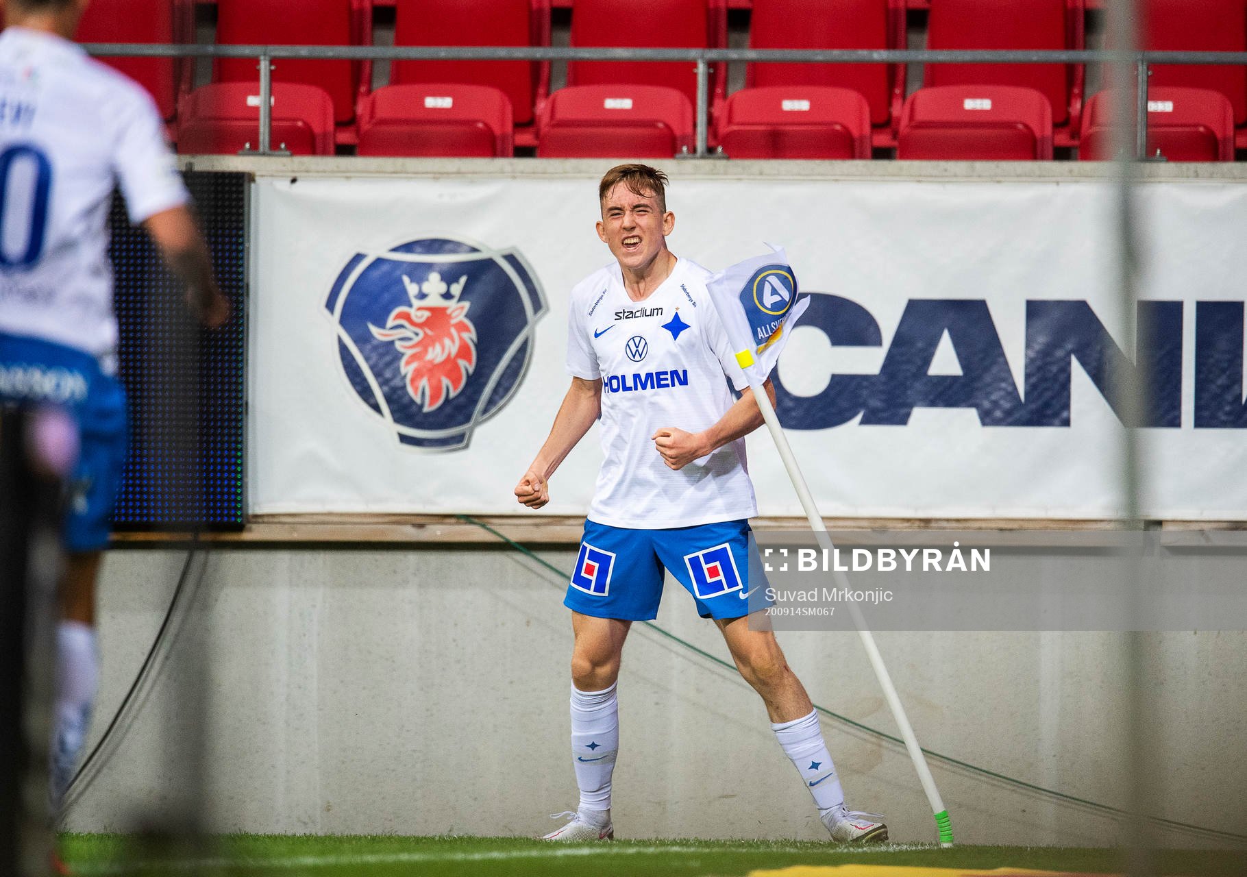 IFK Norrköpings Ísak Bergmann Jóhannesson jublar