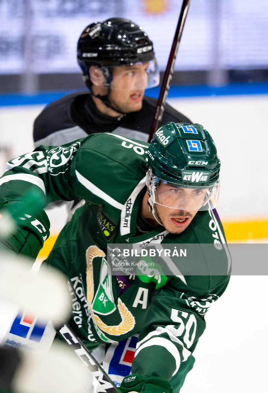 s Oliver Wahlstrom