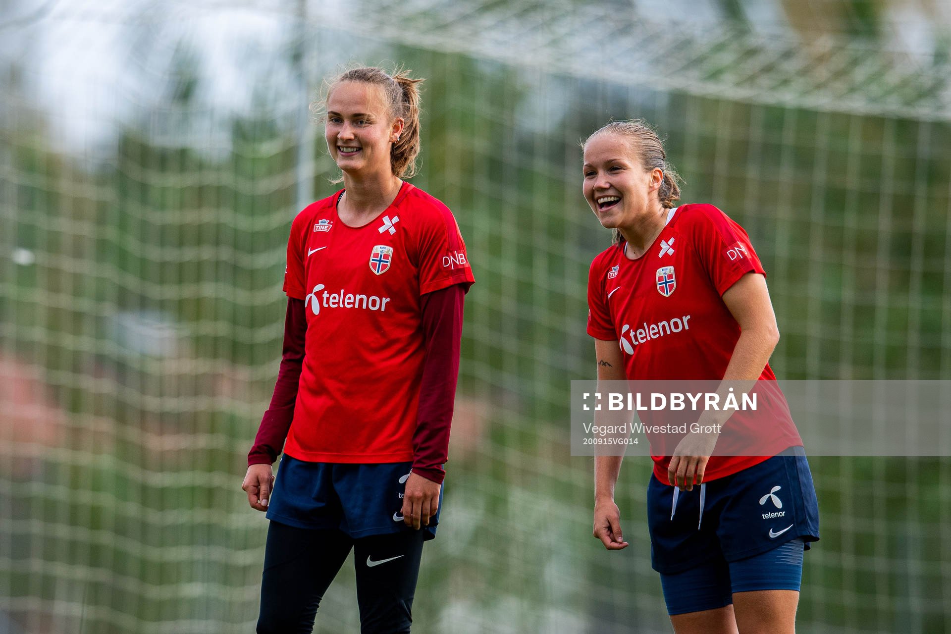 Caroline Graham Hansen and Guro Reiten of the Norwegian