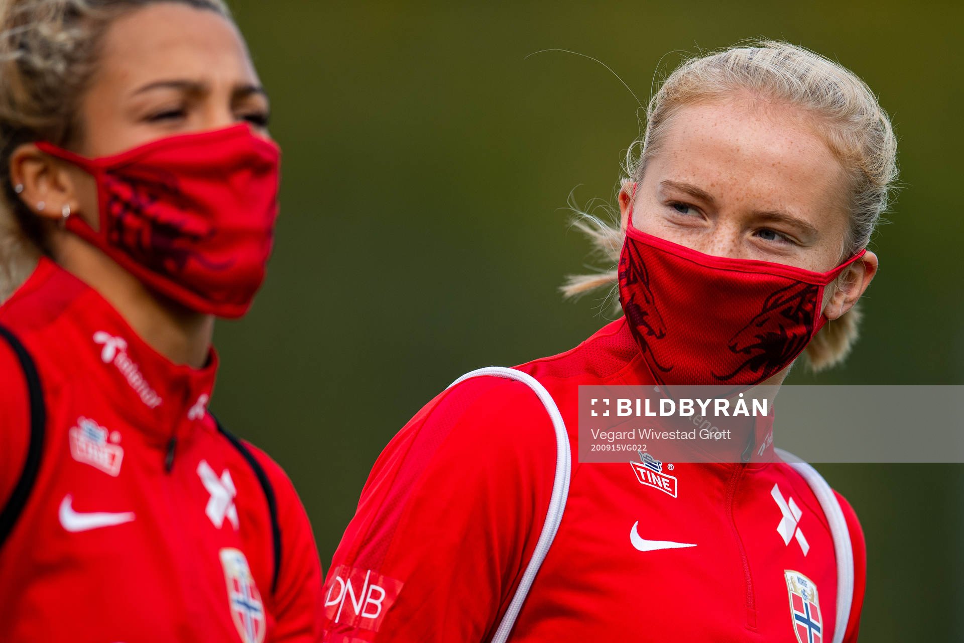 Celin Bizet Ildhusøy and Julie Blakstad of the Norwegian