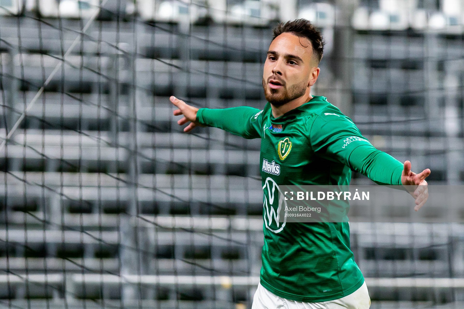 Jönköpings Dzenis Kozica jublar efter 2-0 under fotbollsmatchen i Superettan mellan Jönköpings Södra och Örgryte den 16 september 2020 i Jönköping.