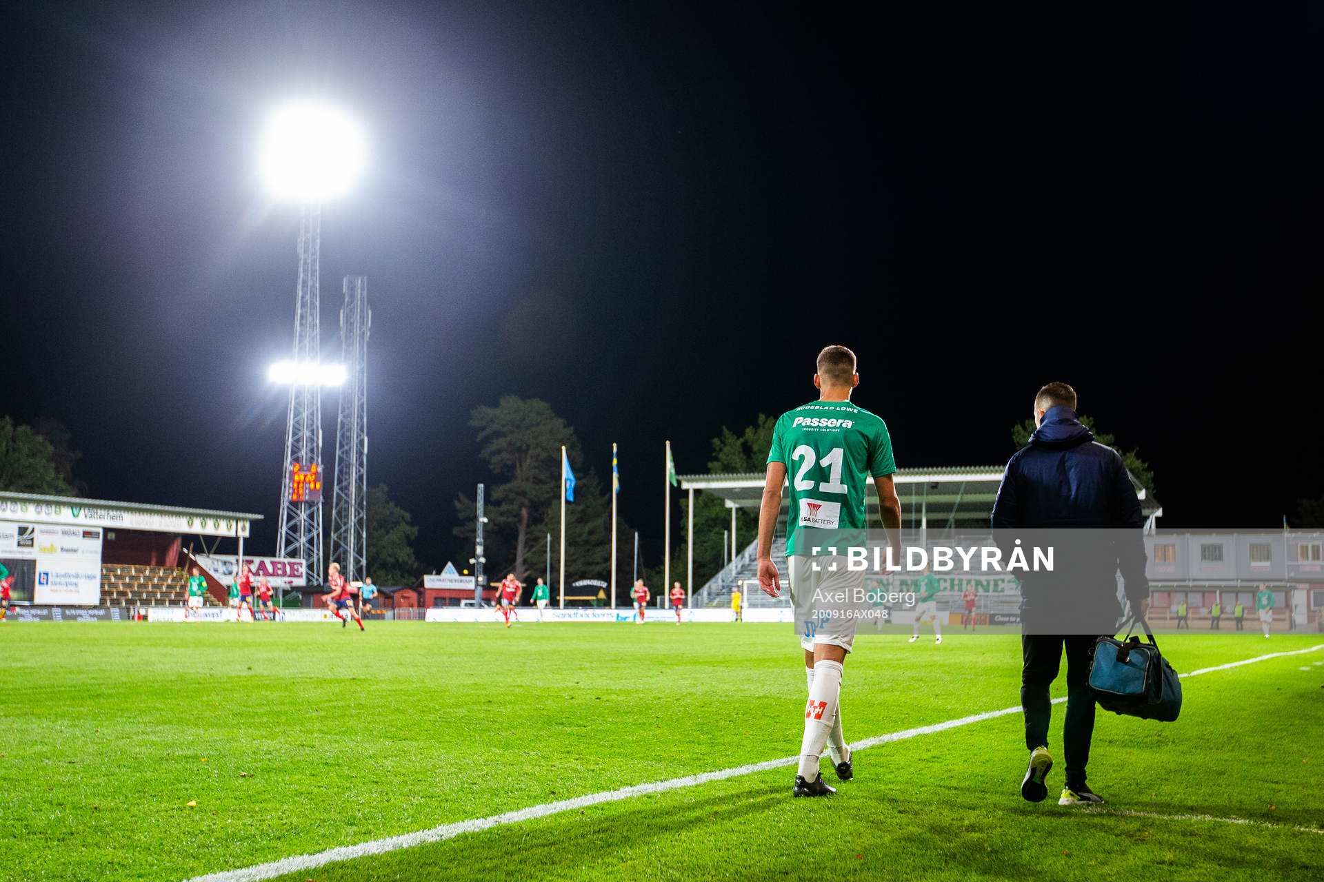 Jönköpings Kevin Rodeblad Lowe lämnar planen under fotbollsmatchen i Superettan mellan Jönköpings Södra och Örgryte den 16 september 2020 i Jönköping.