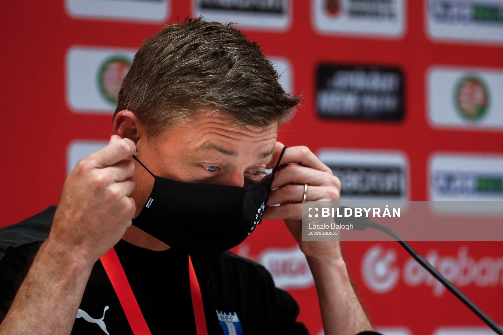 Head coach Jon Dahl Tomasson