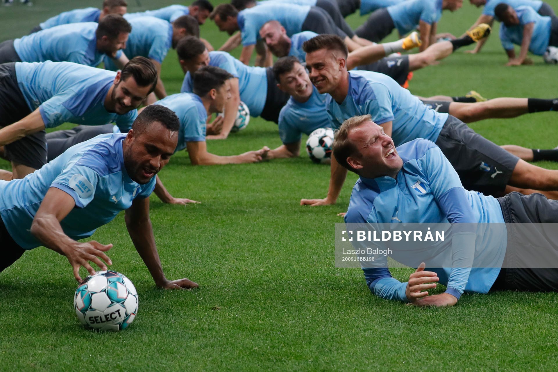 Isaac Kiese Thelin and Ola Toivonen