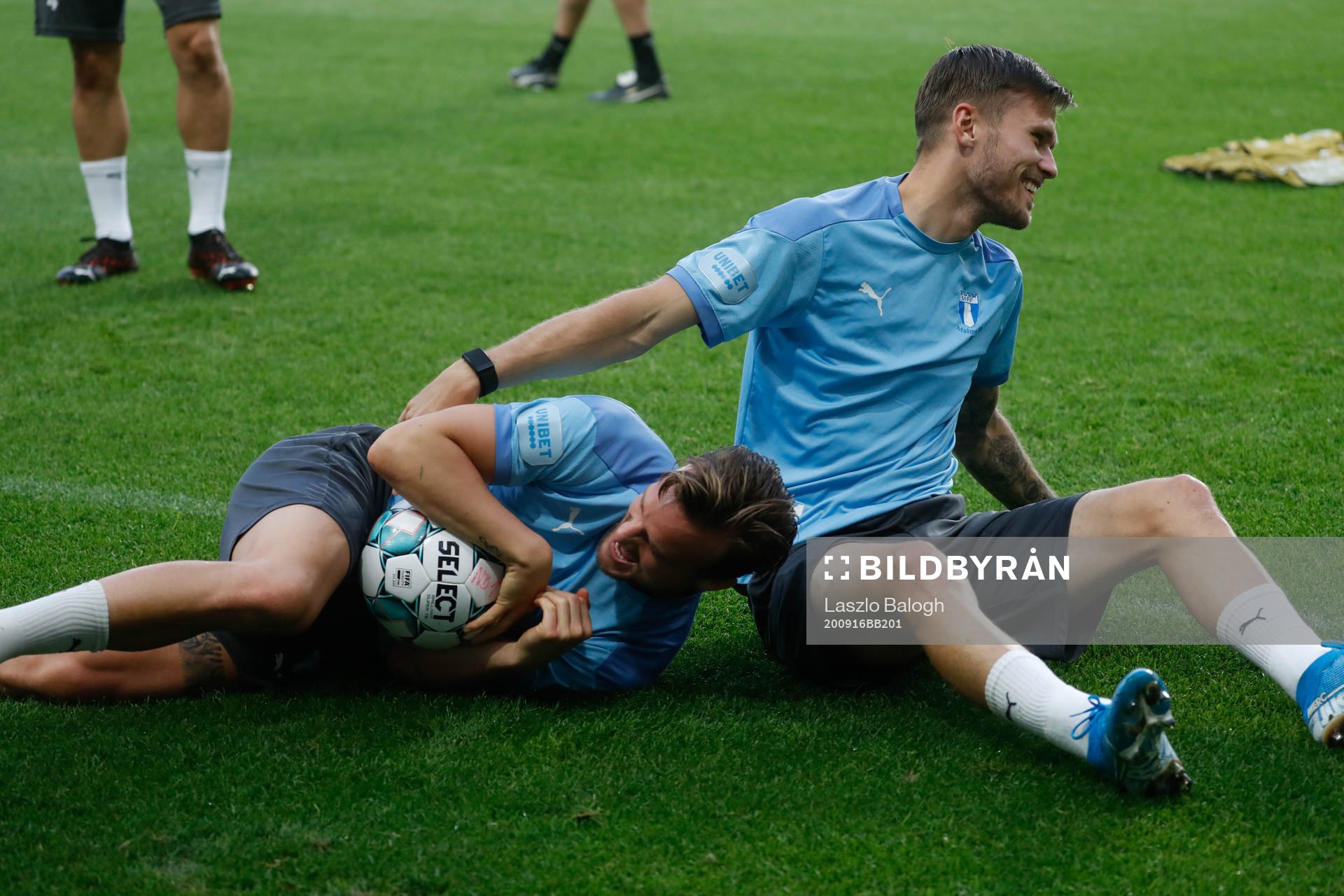 Eric Larsson and Arnór Traustason