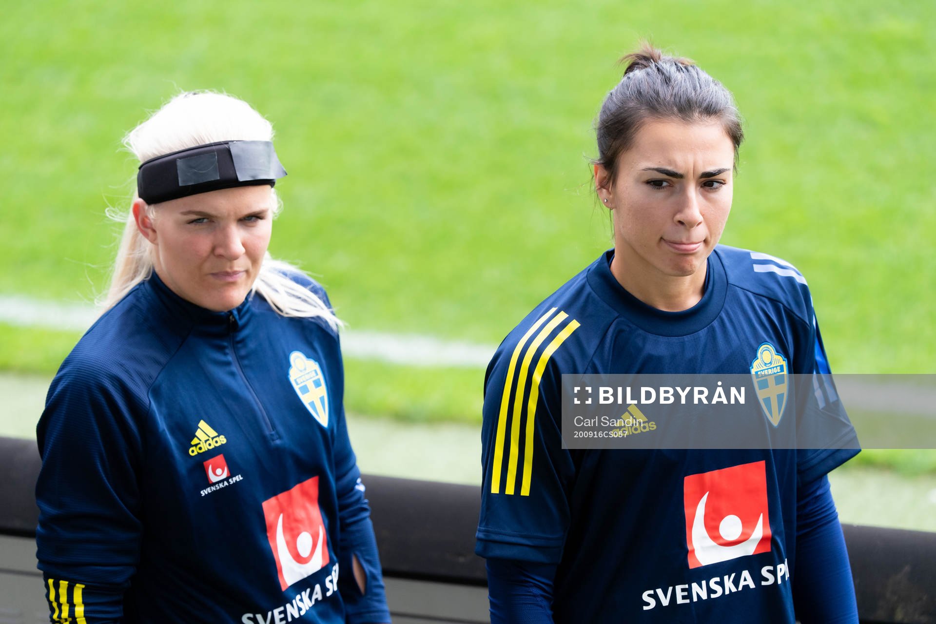 Goalkeeper Emma Holmgren and Zecira Musovic