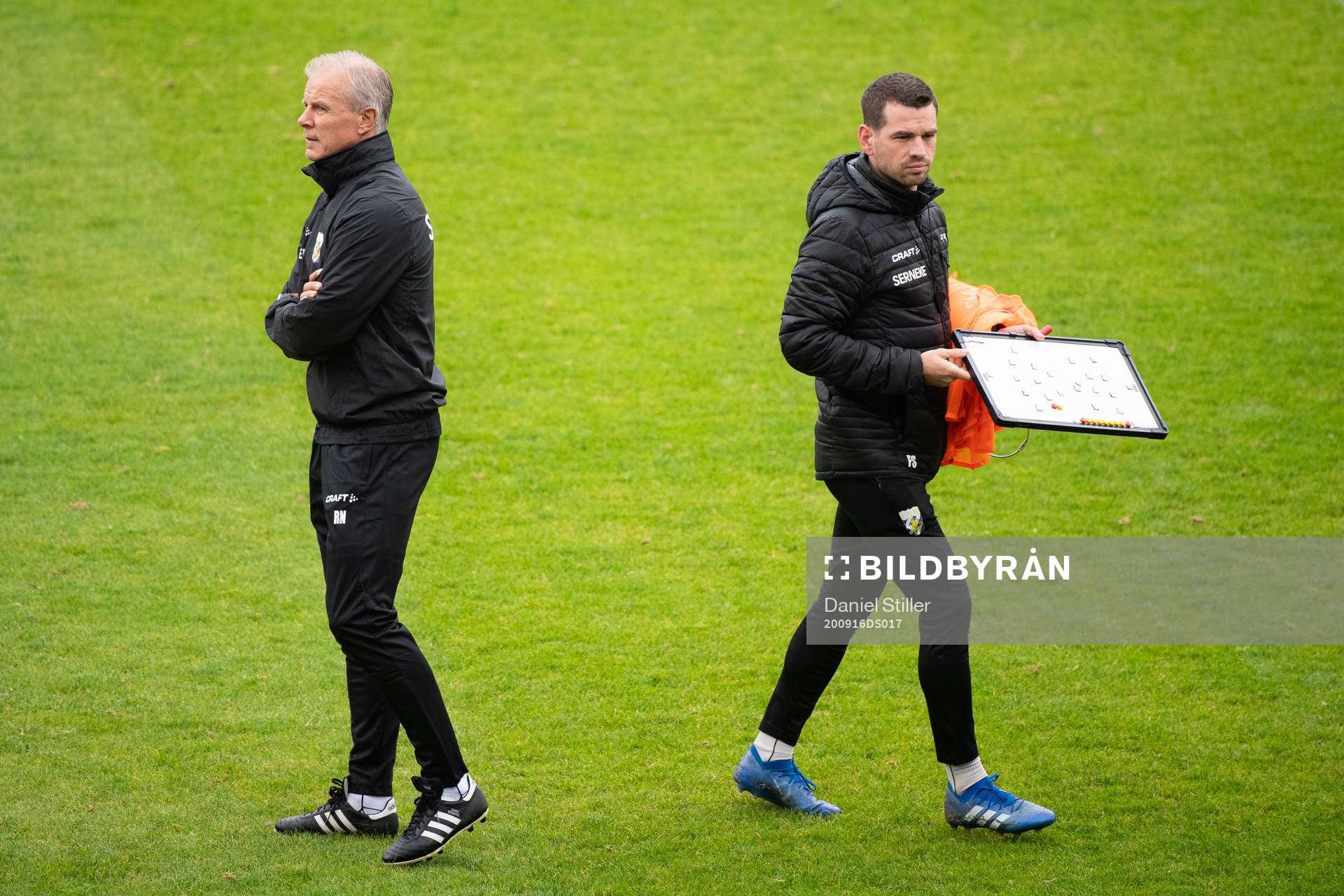 Tränare Roland Nilsson och assisterande tränare Ferran