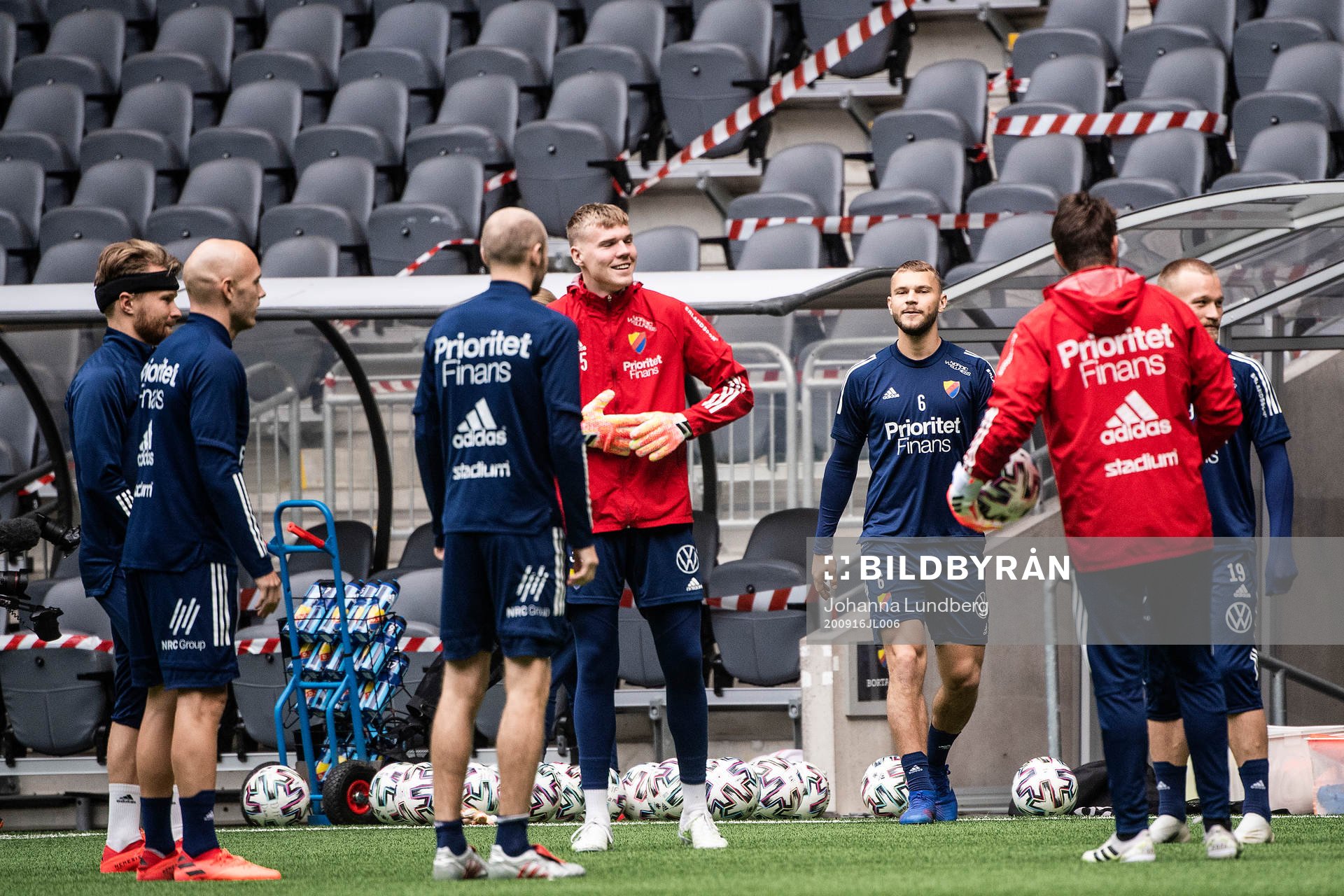 Djurgårdens Jacob Une Larsson. Magnus Eriksson, målvakt Erland Tangvik, Jesper Karlström och Nicklas Bärkroth under en träning med Djurgården inför Europa League den 16 september 2020 i Stockholm.