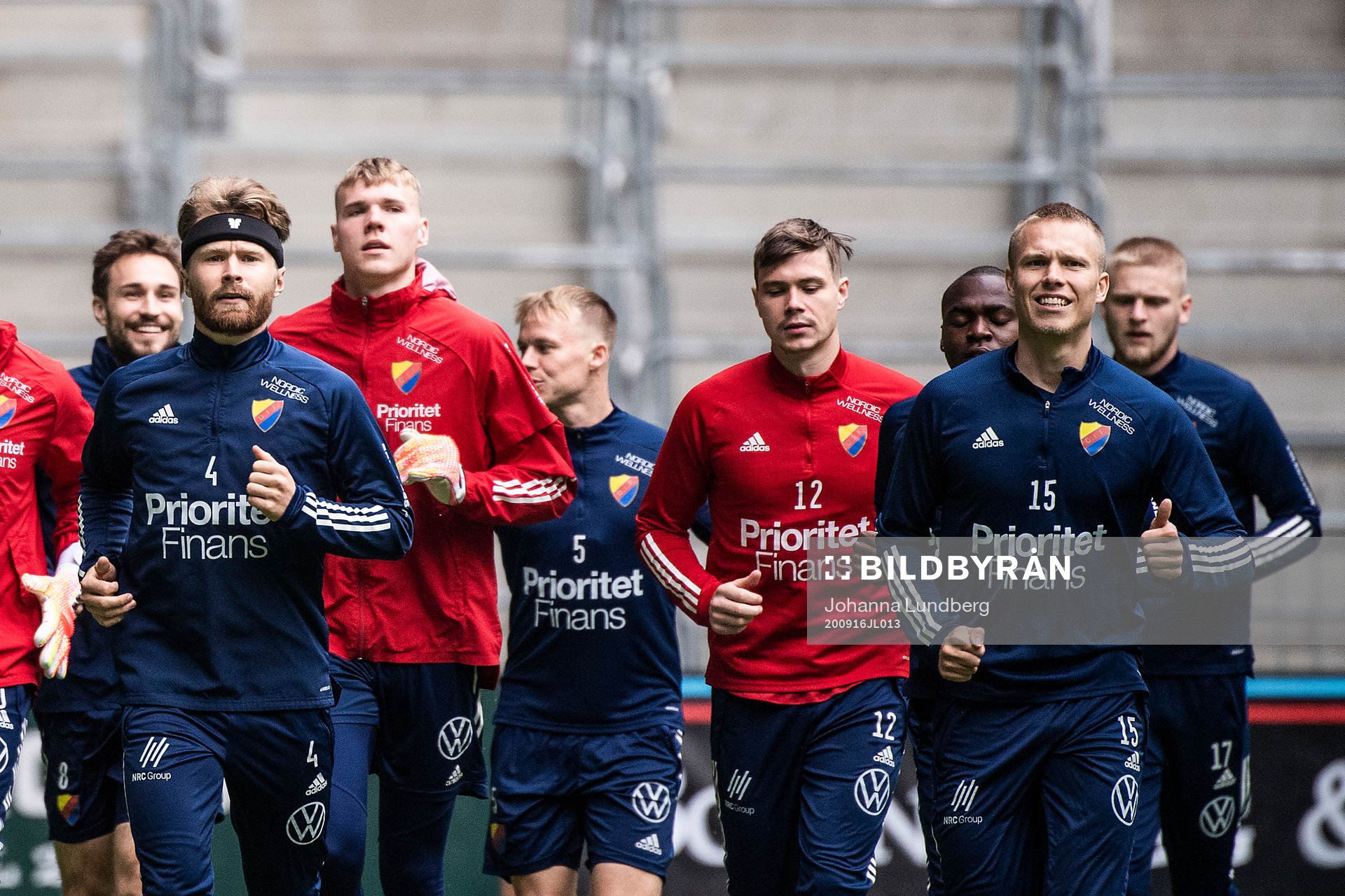 Djurgårdens Jacob Une Larsson, målvakt Per Kristian