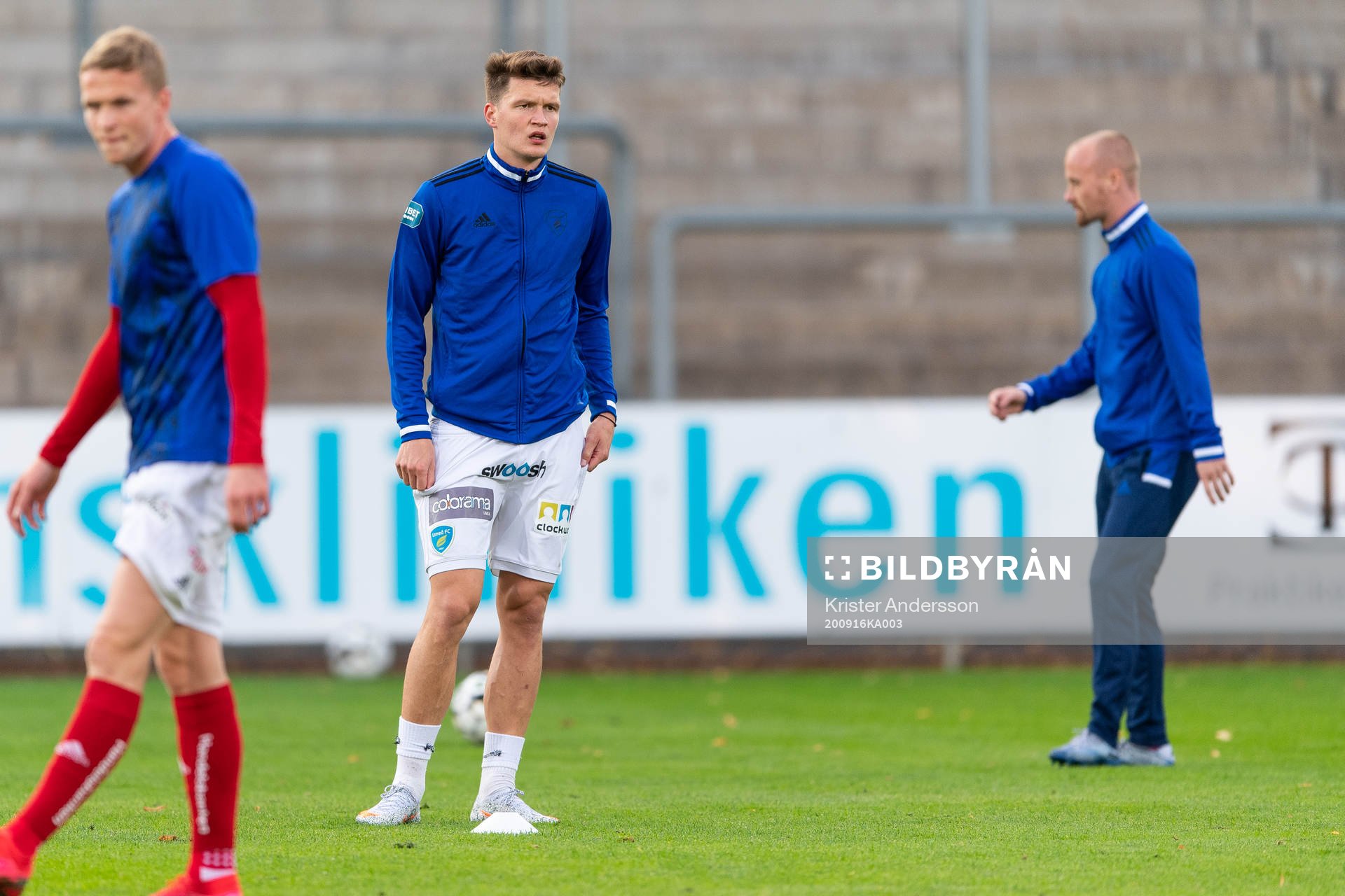 Umeås spelare före fotbollsmatchen i Superettan  mellan