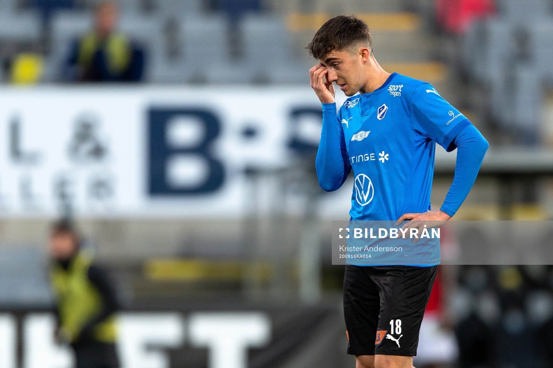 Halmstads Emil Tot Wikström deppar