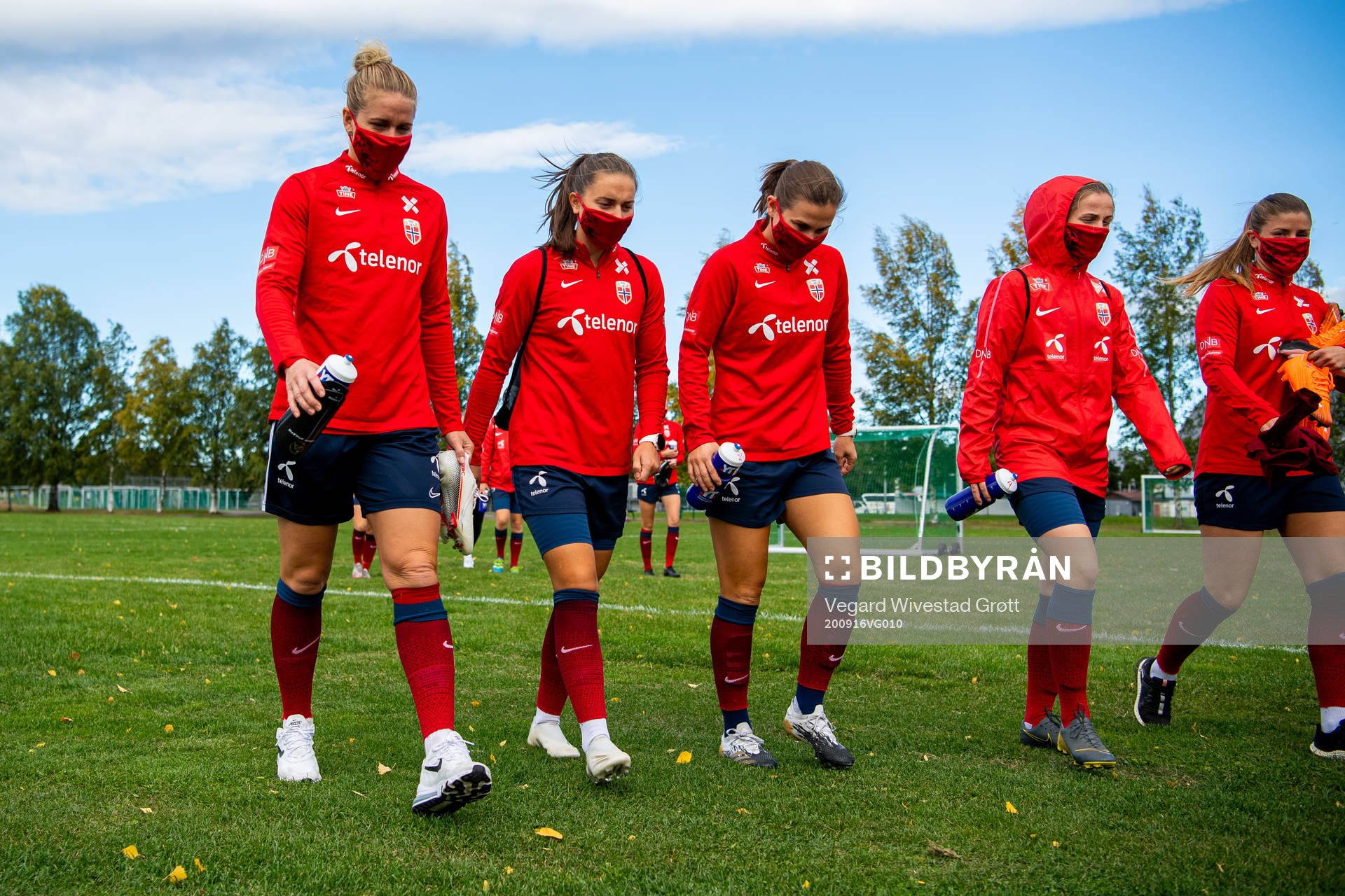 Elise Thorsnes, Vilde Bøe Risa and Emilie Haavi of the