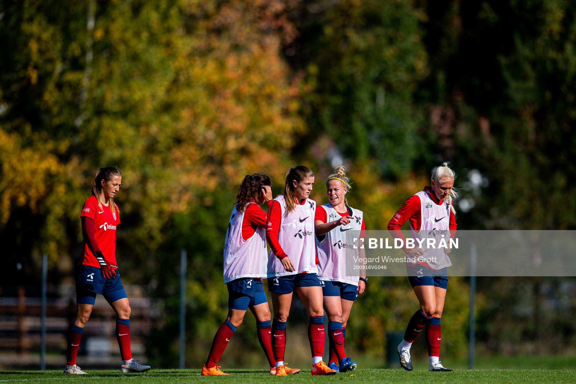 Goalkeeper Cecilie Fiskerstrand, Maren Mjelde, Therese