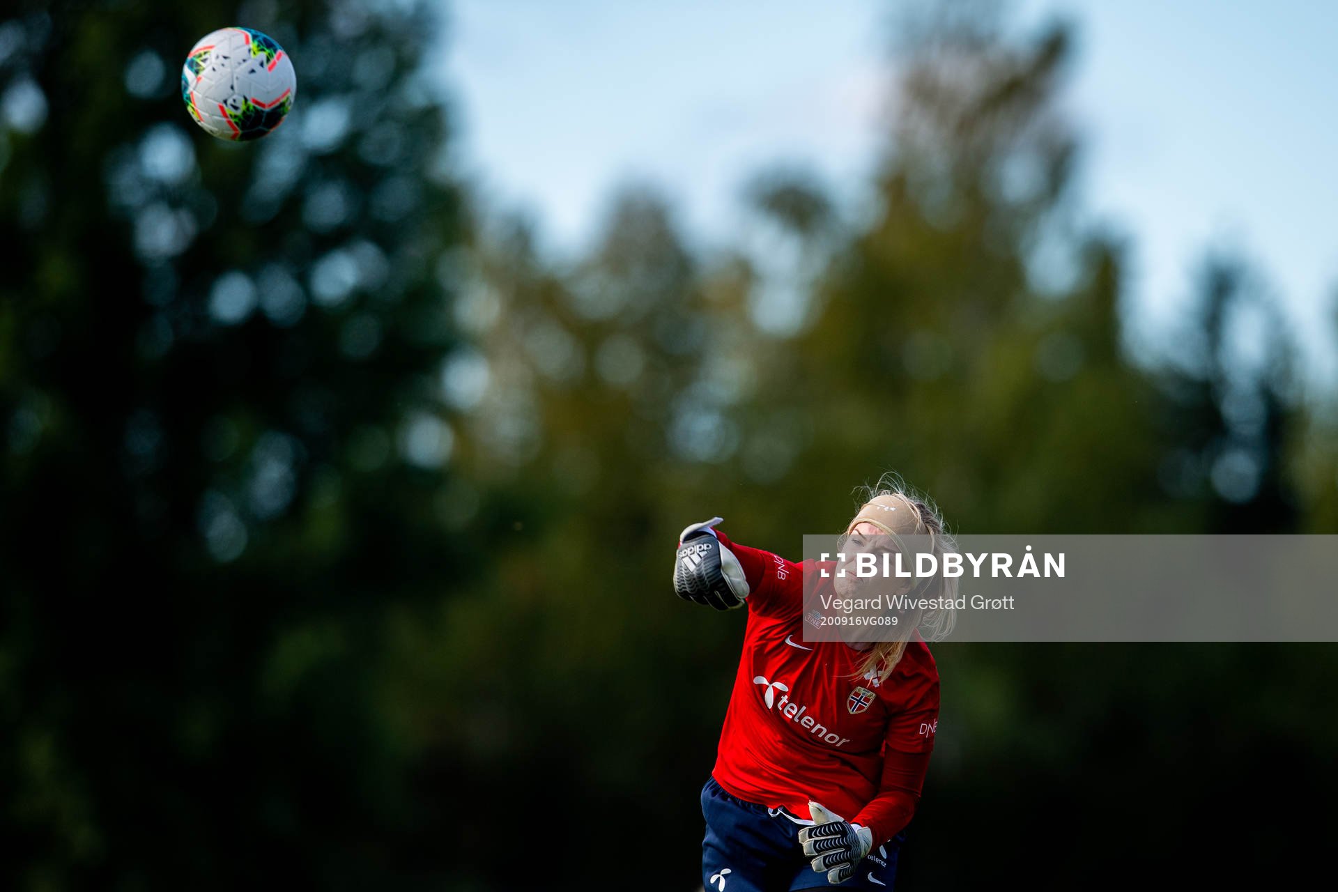 Goalkeeper Guro Pettersen of the Norwegian women’s