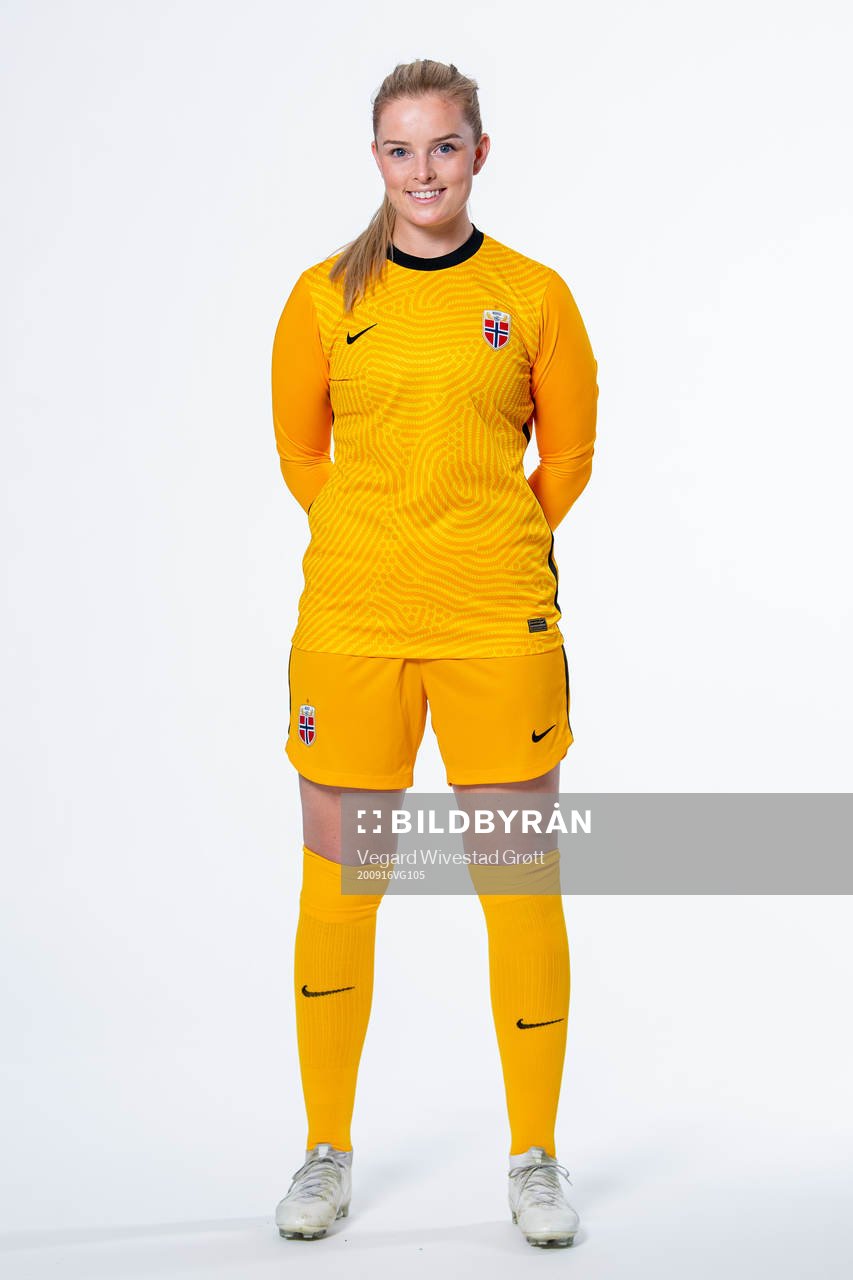 Goalkeeper Guro Pettersen of the Norwegian women’s