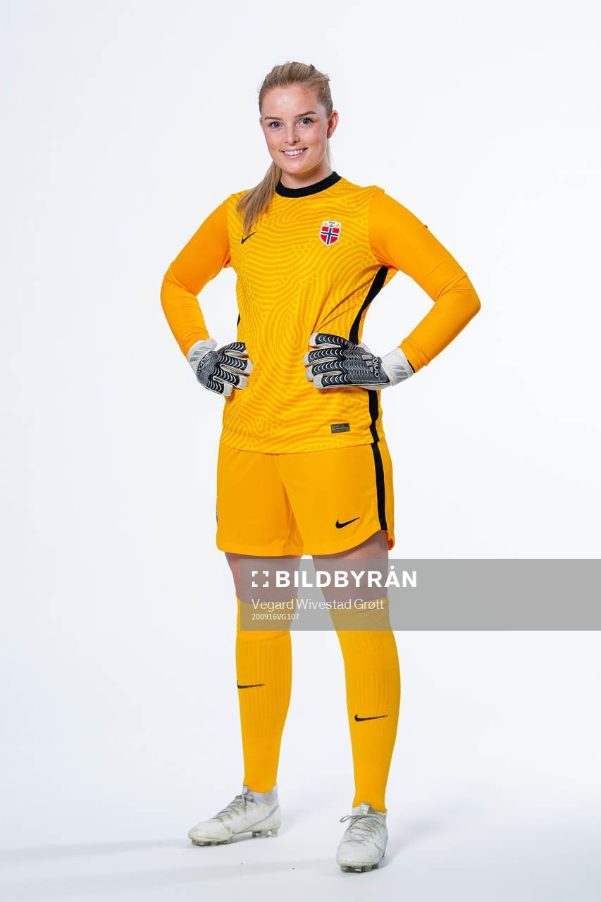 Goalkeeper Guro Pettersen of the Norwegian women’s