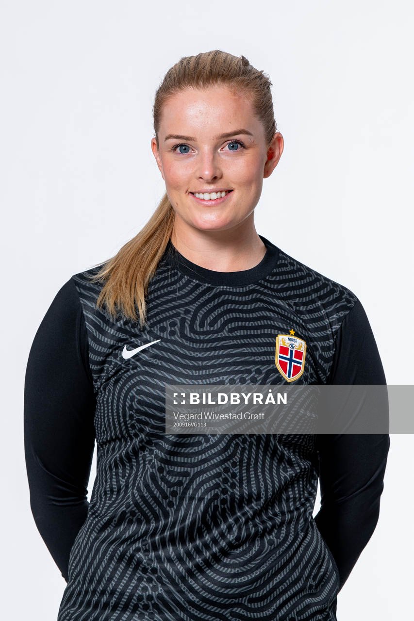 Goalkeeper Guro Pettersen of the Norwegian women’s