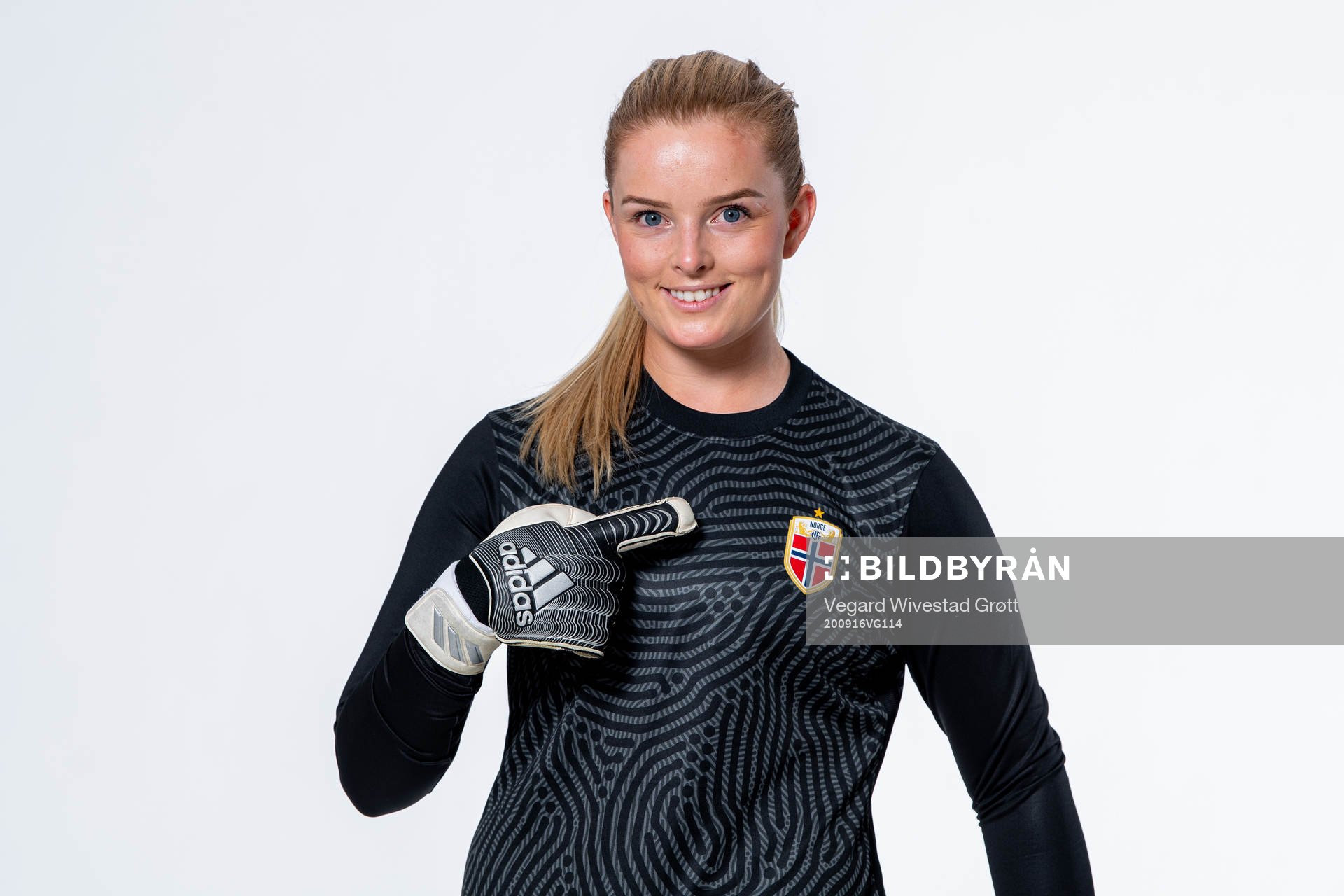 Goalkeeper Guro Pettersen of the Norwegian women’s
