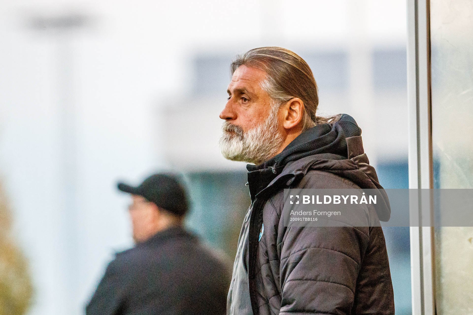 AFC Eskilstunas tränare Özcan Melkemichel innan