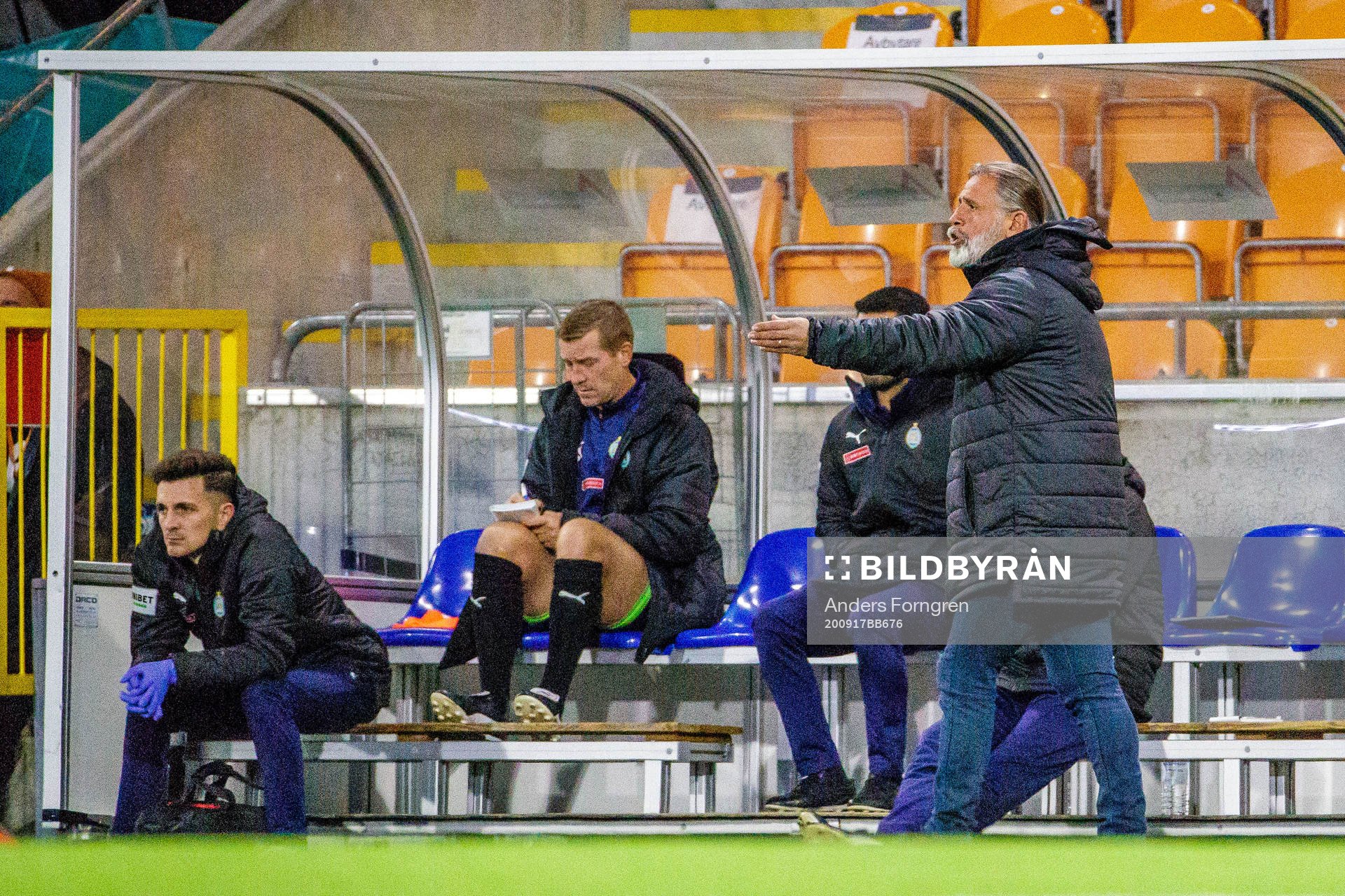 AFC Eskilstunas tränare Özcan Melkemichel