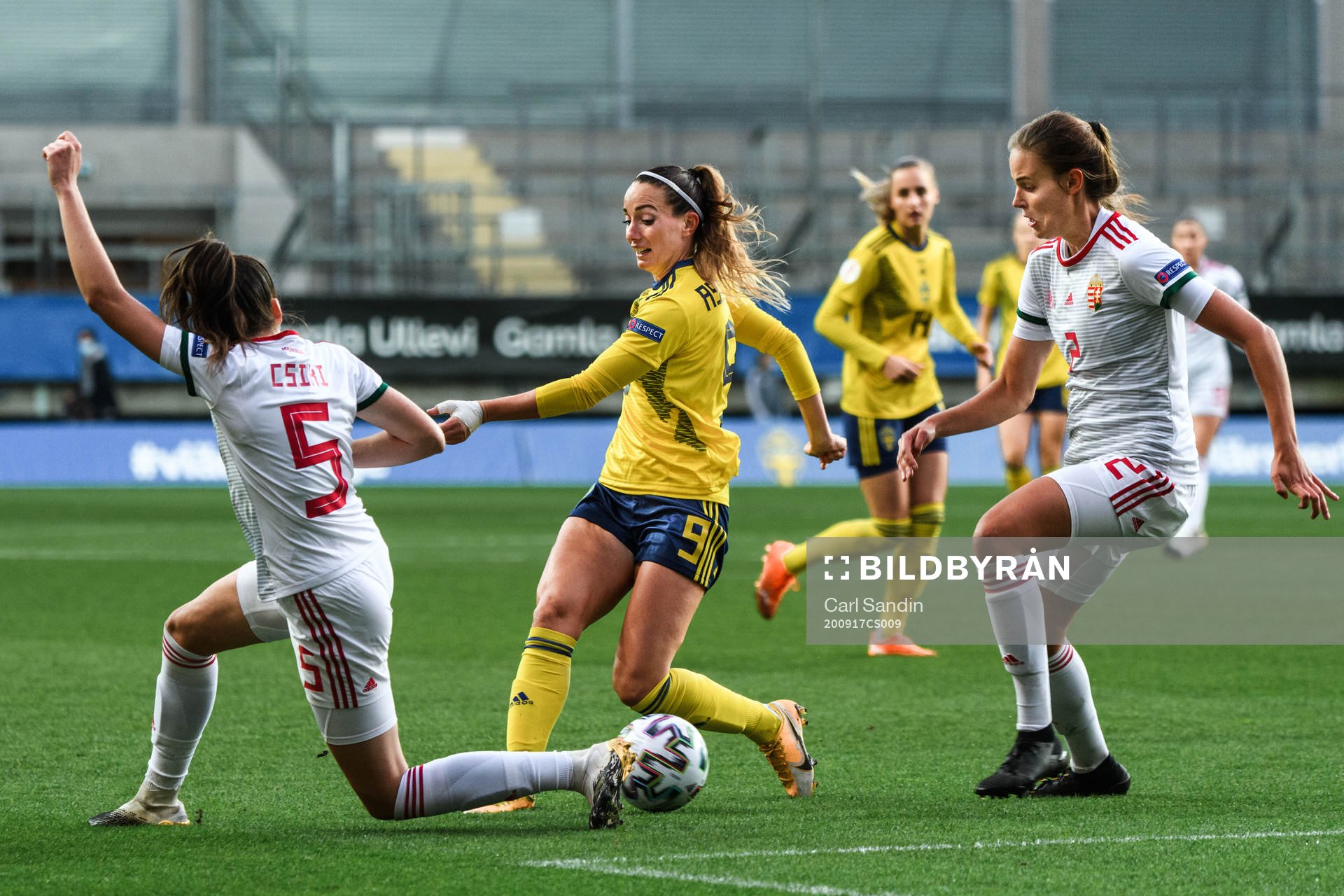 Anna Csiki and Hanna Németh of Hungary against Kosovare
