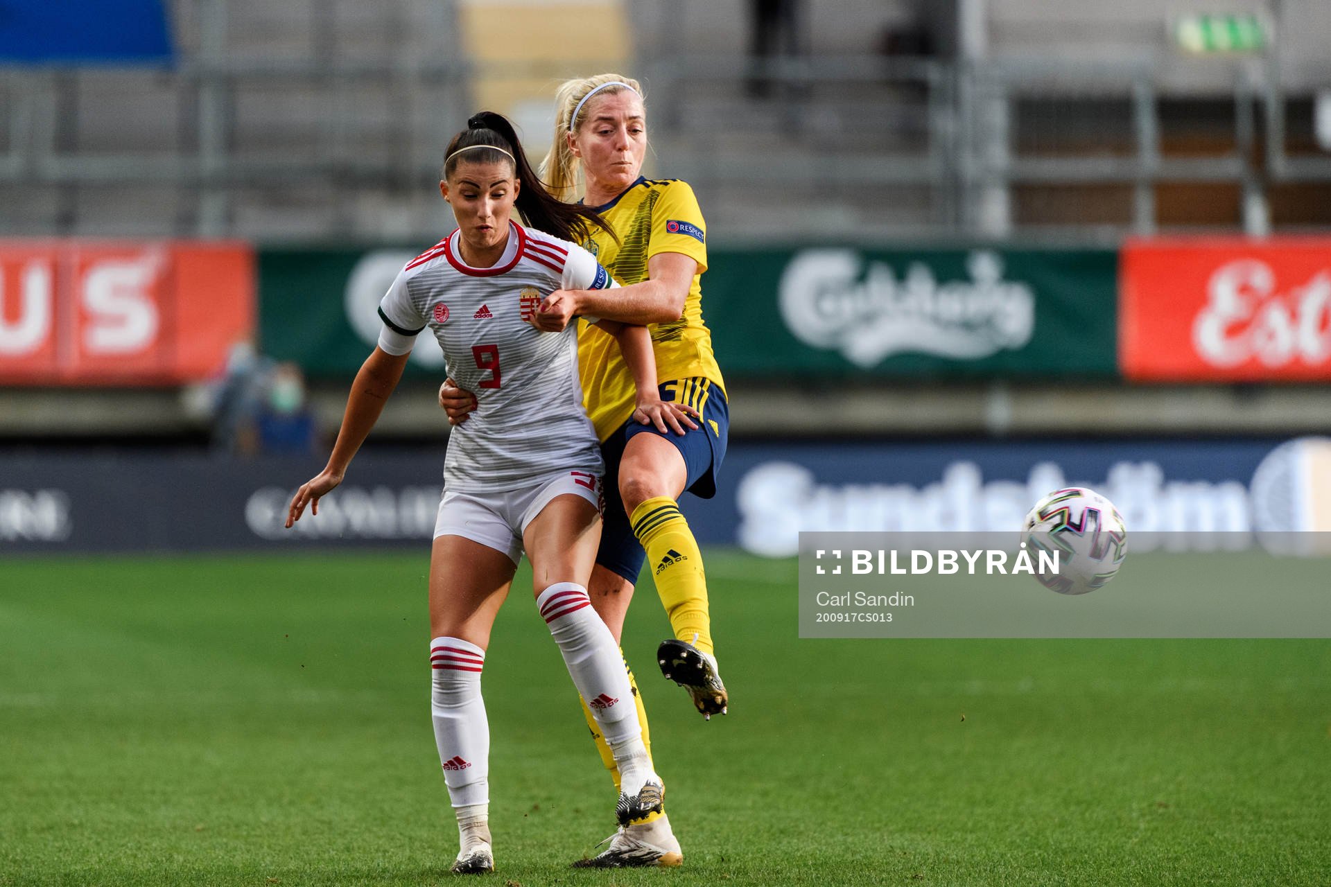 Dóra Süle of Hungary and Linda Sembrant of Sweden