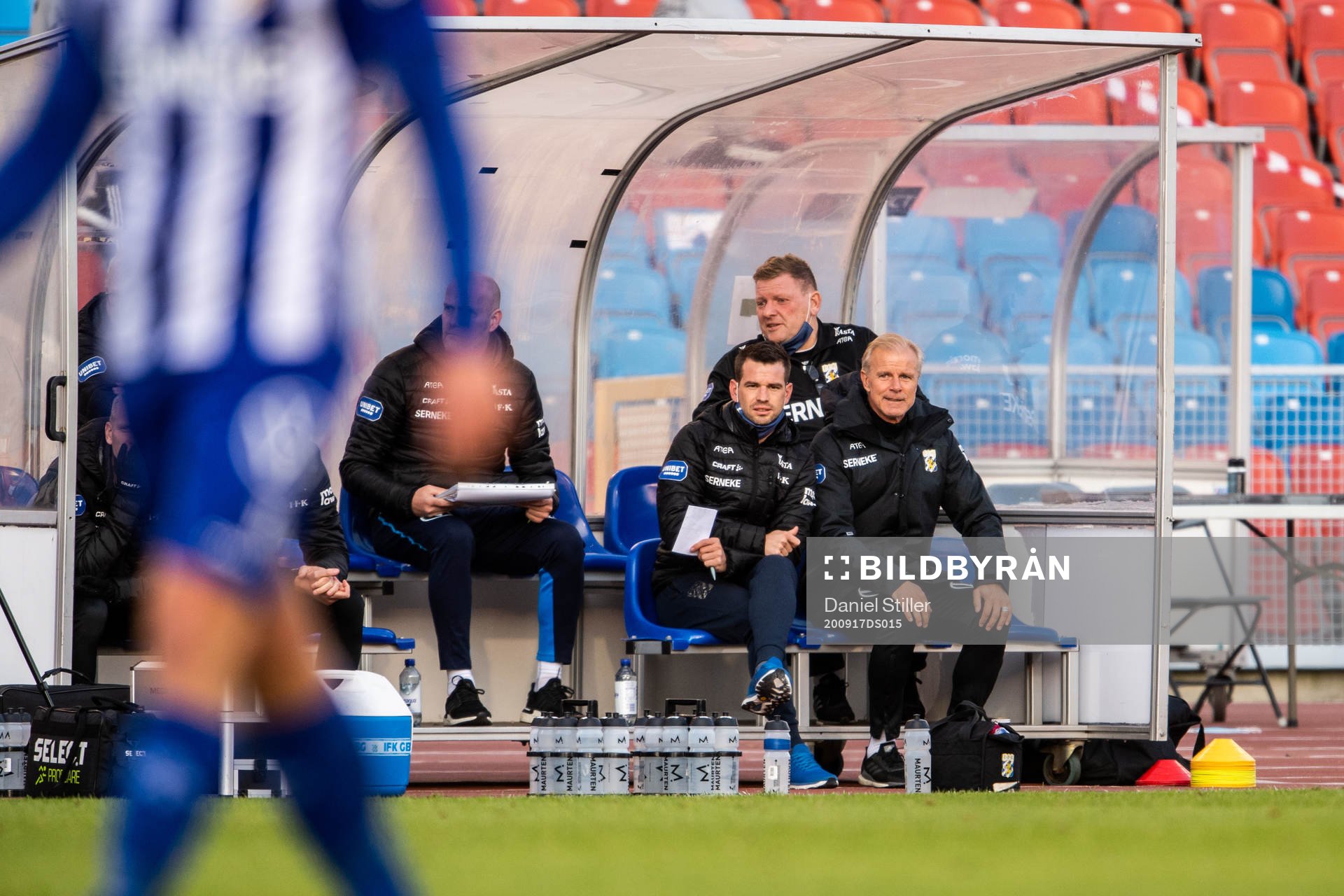 Assistant coach Ferran Sibila and head coach Roland Nilsson