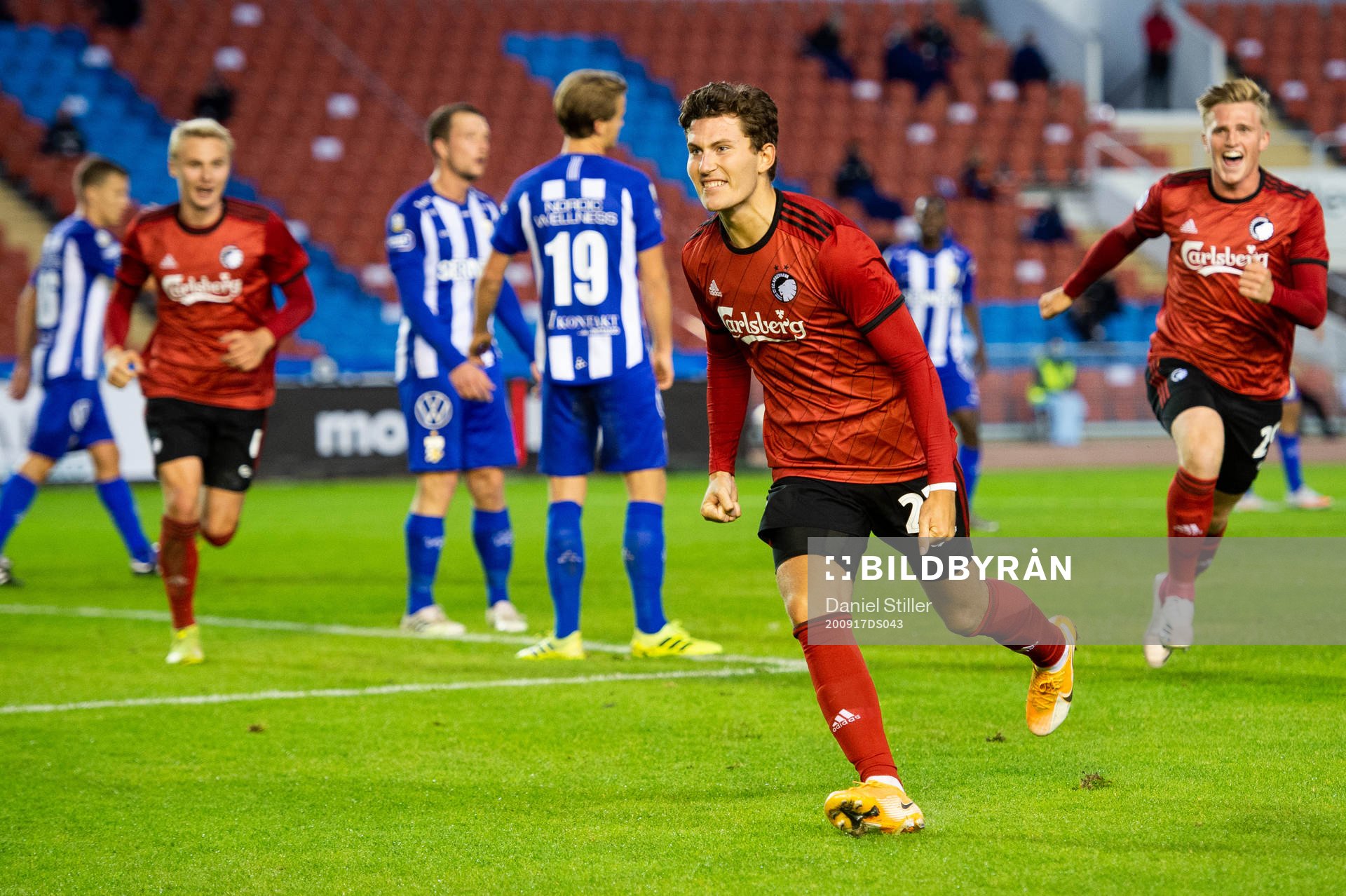 Jonas Wind of FC Köpenhamn celebrates