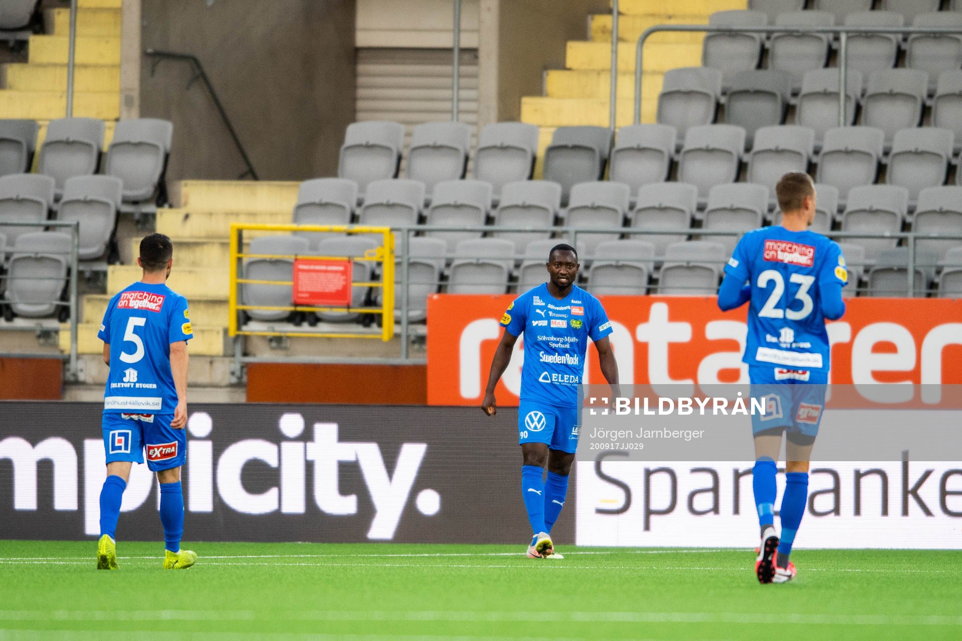 Mjällbys Moses Ogbu jublar