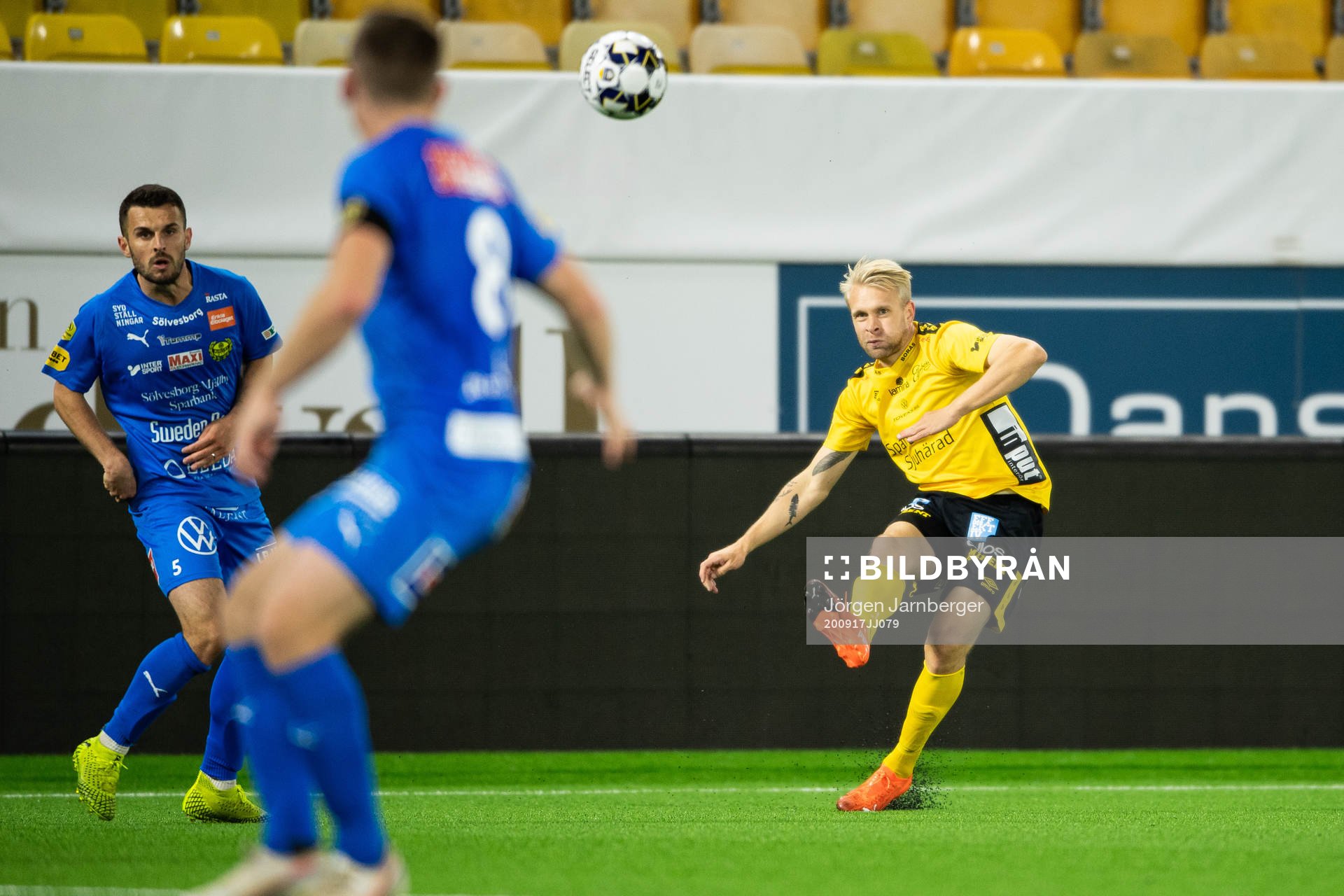Elfsborgs Johan Larsson under fotbollsmatchen i Allsvenskan mellan Elfsborg och Mjällby den 17 september 2020 i Borås.