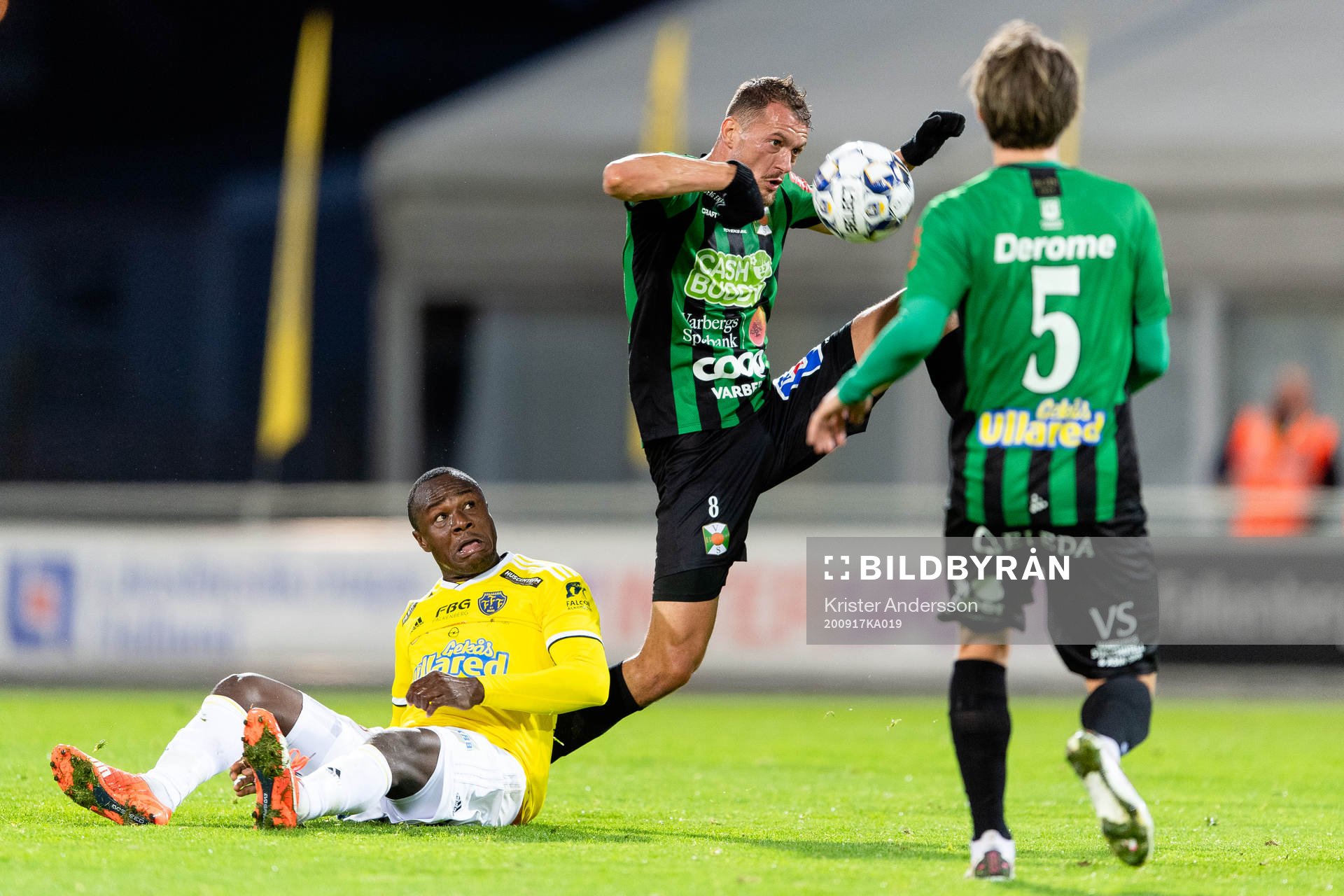 Falkenbergs Nsima Peter och Varbergs Albert Ejupi