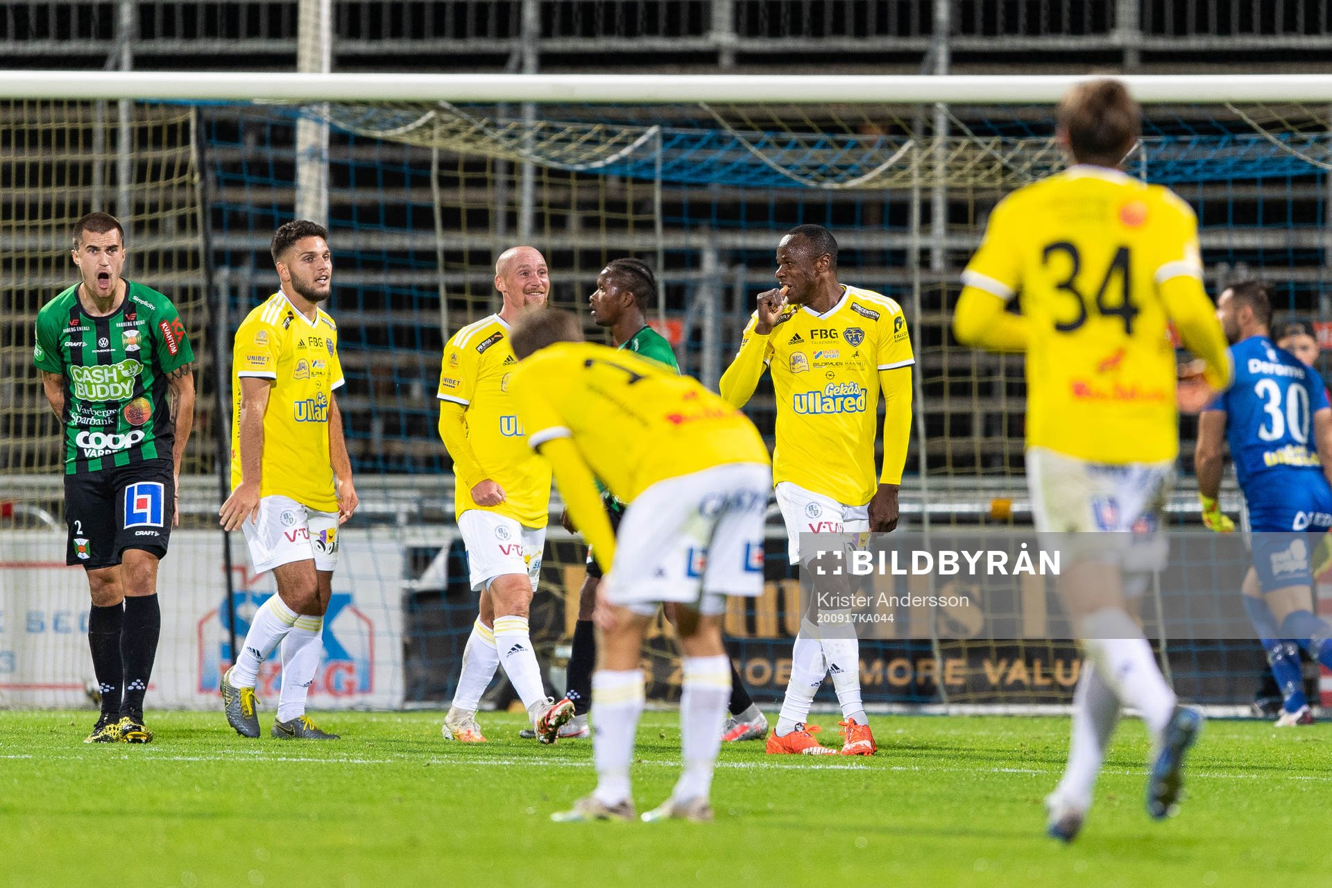 Falkenbergs Nsima Peter jublar
