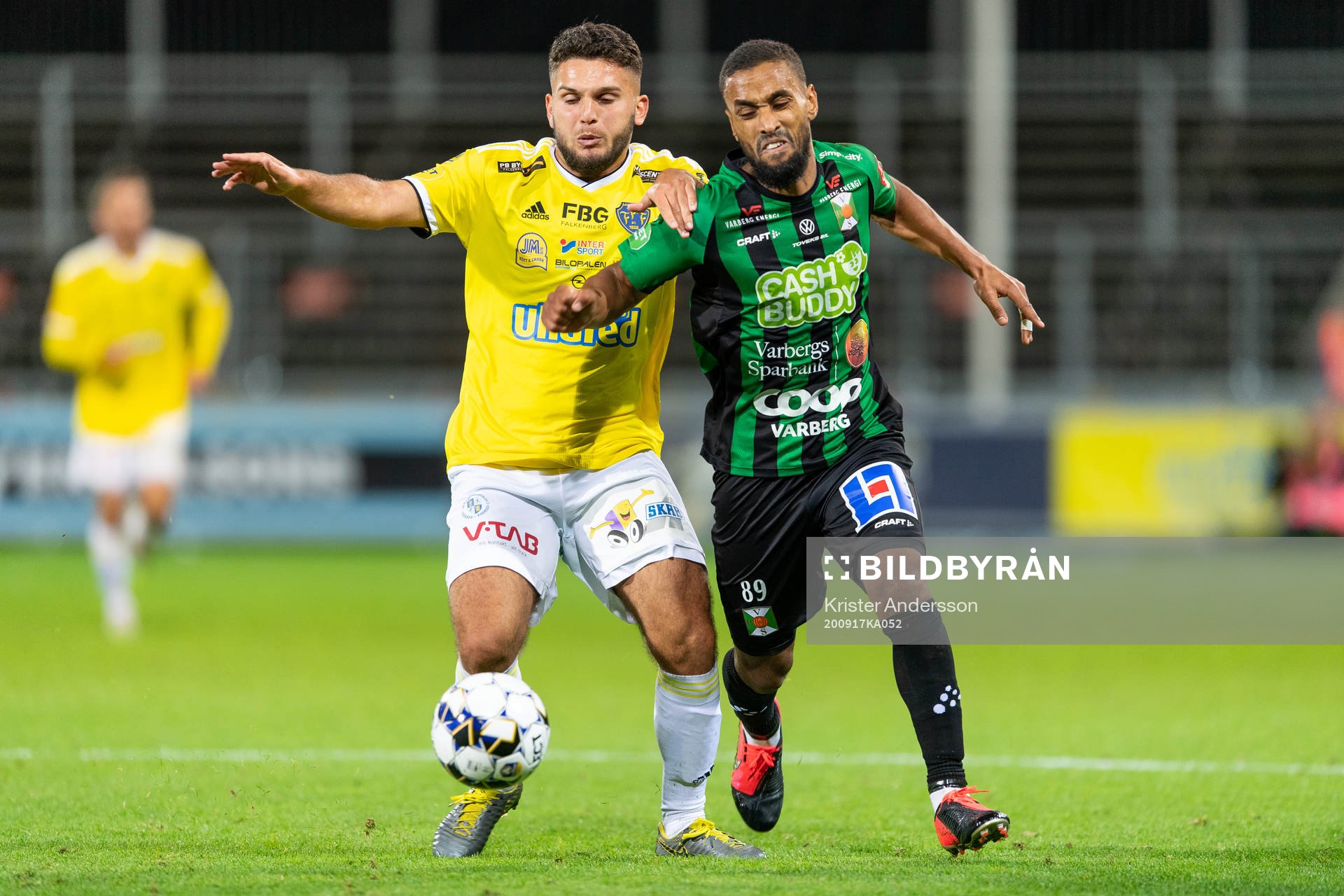 Falkenbergs Edi Sylisufaj och Varbergs Junes Barny